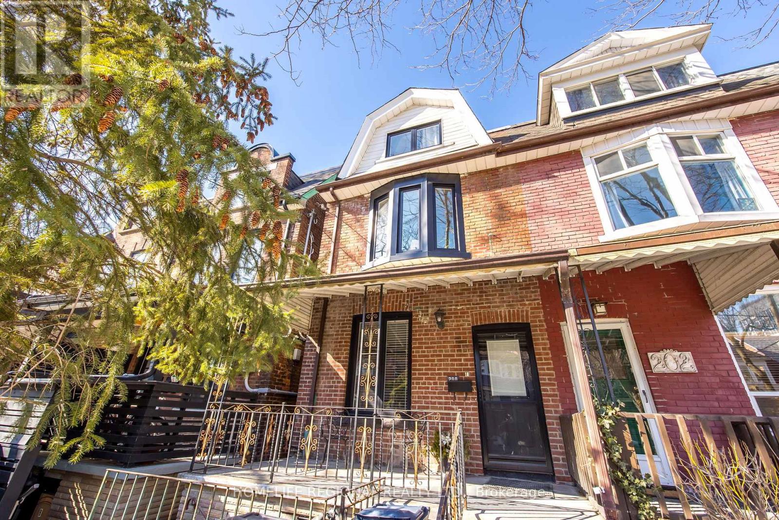 200 ROXTON ROAD - 1