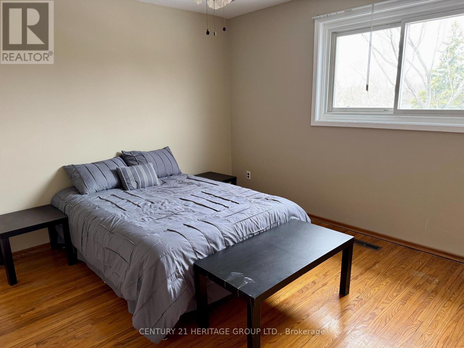 584 ARNHEM DRIVE - 20