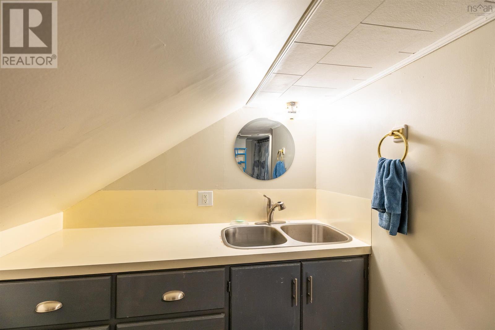 Property 32 of 42 of 1192 Highway 335