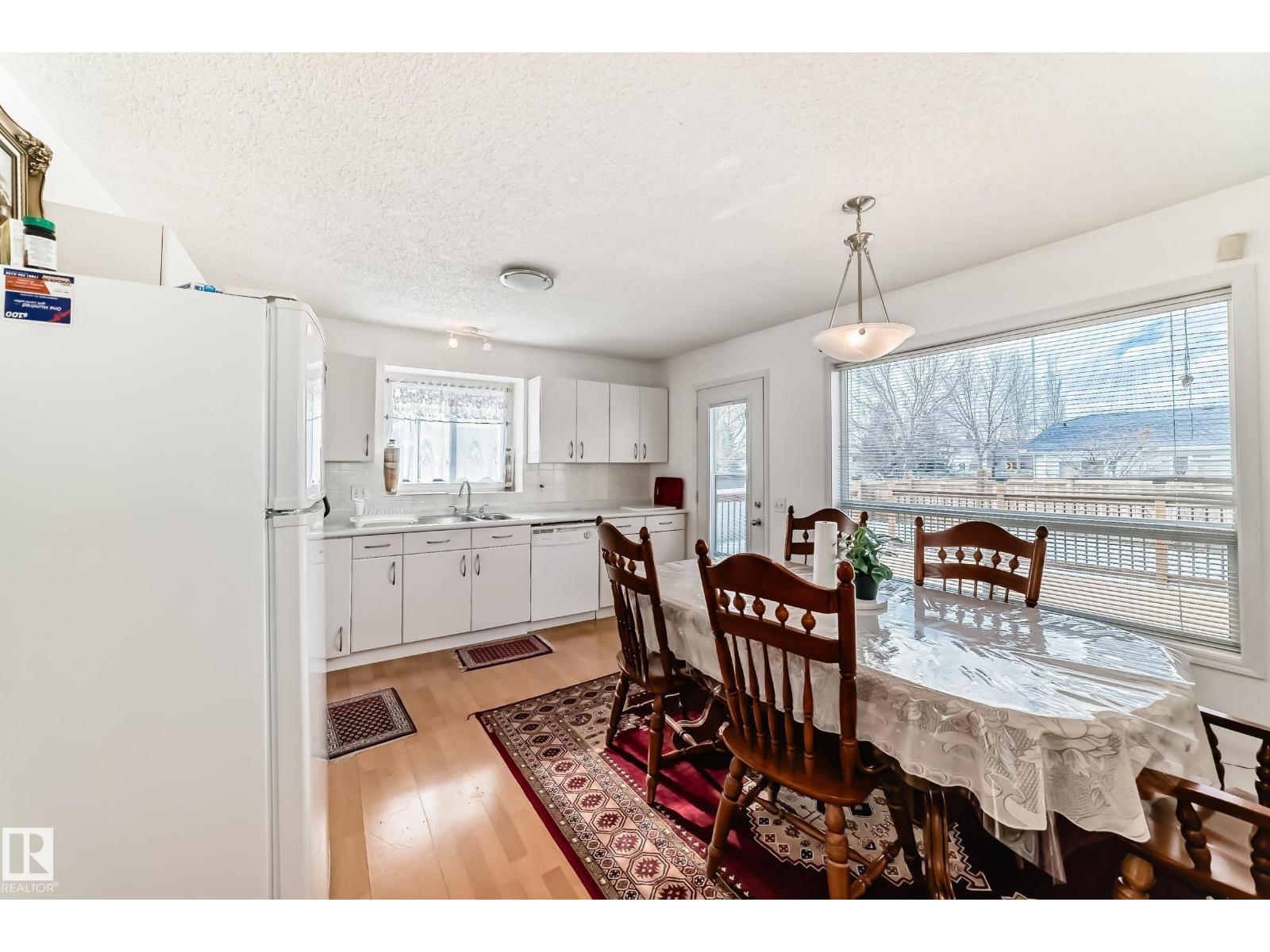 11532 9 AV NW - 11