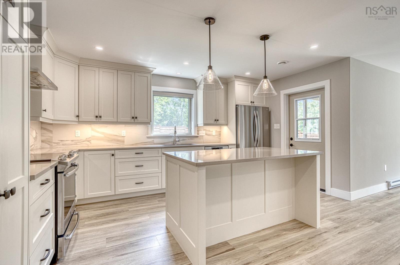 Property 15 of 49 of 570 Myra Road