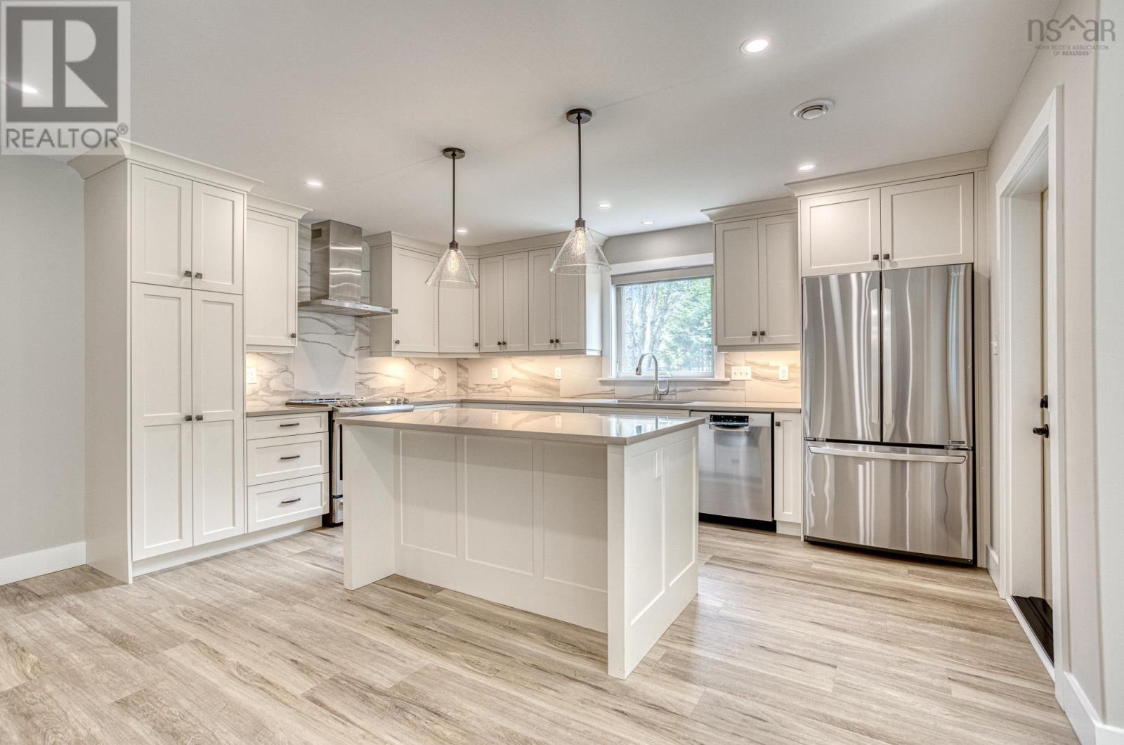 Property 30 of 49 of 570 Myra Road