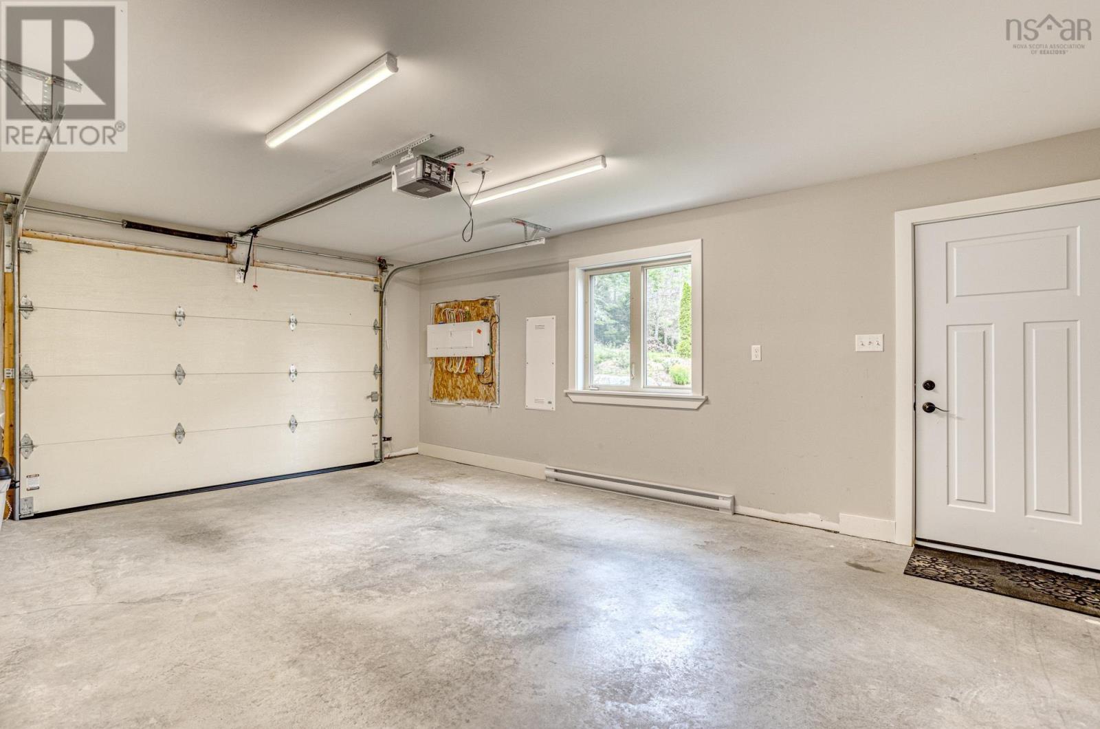 Property 21 of 49 of 570 Myra Road