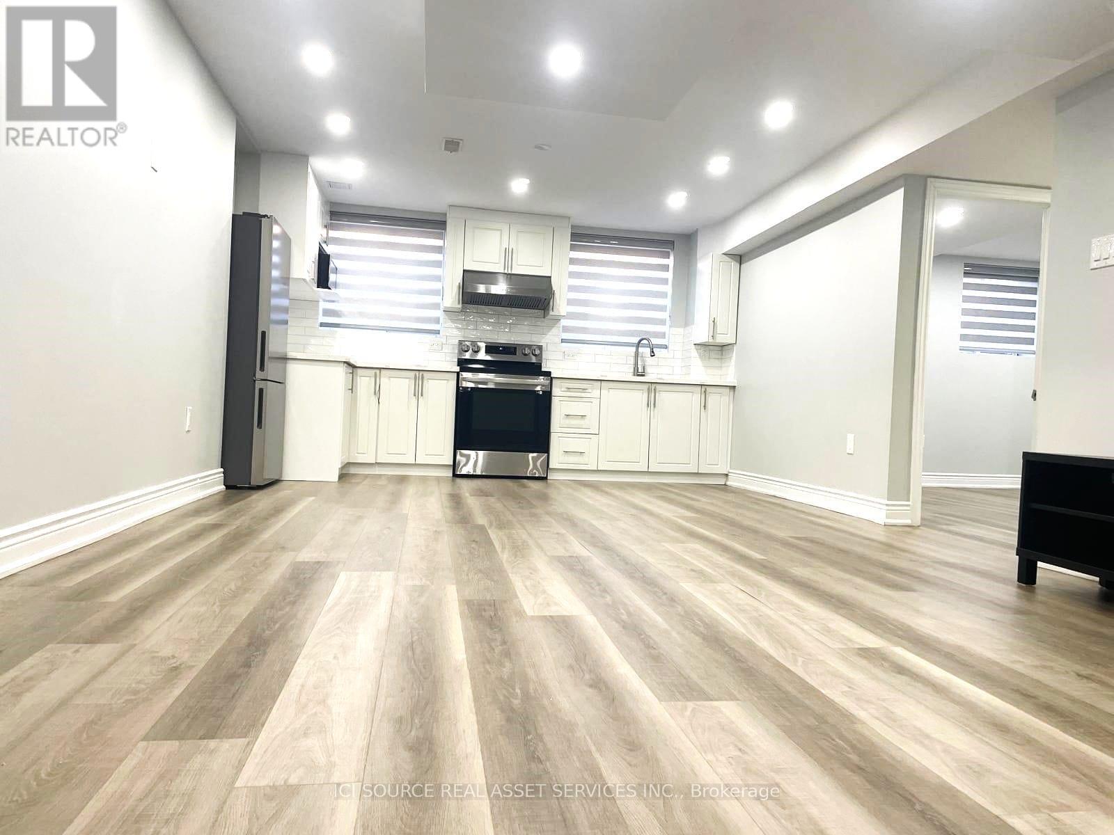 LOWER - 142 YATES DRIVE