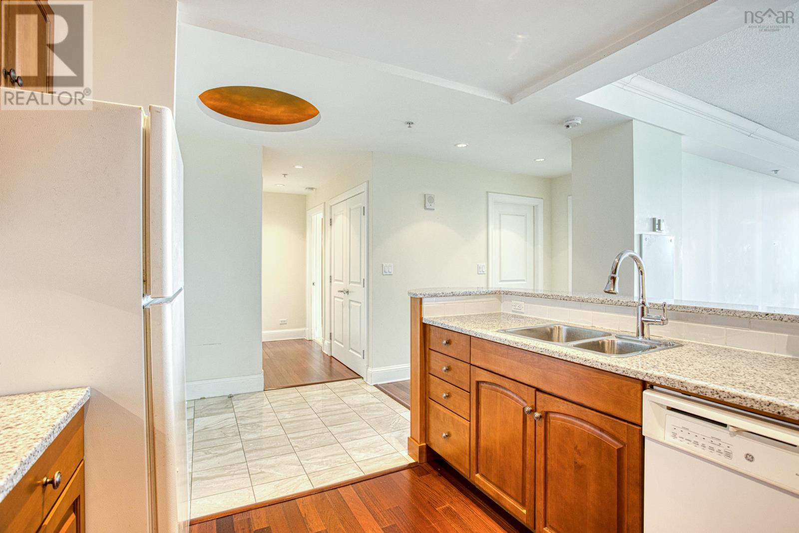 Property 12 of 38 of 907 1550 Dresden Row