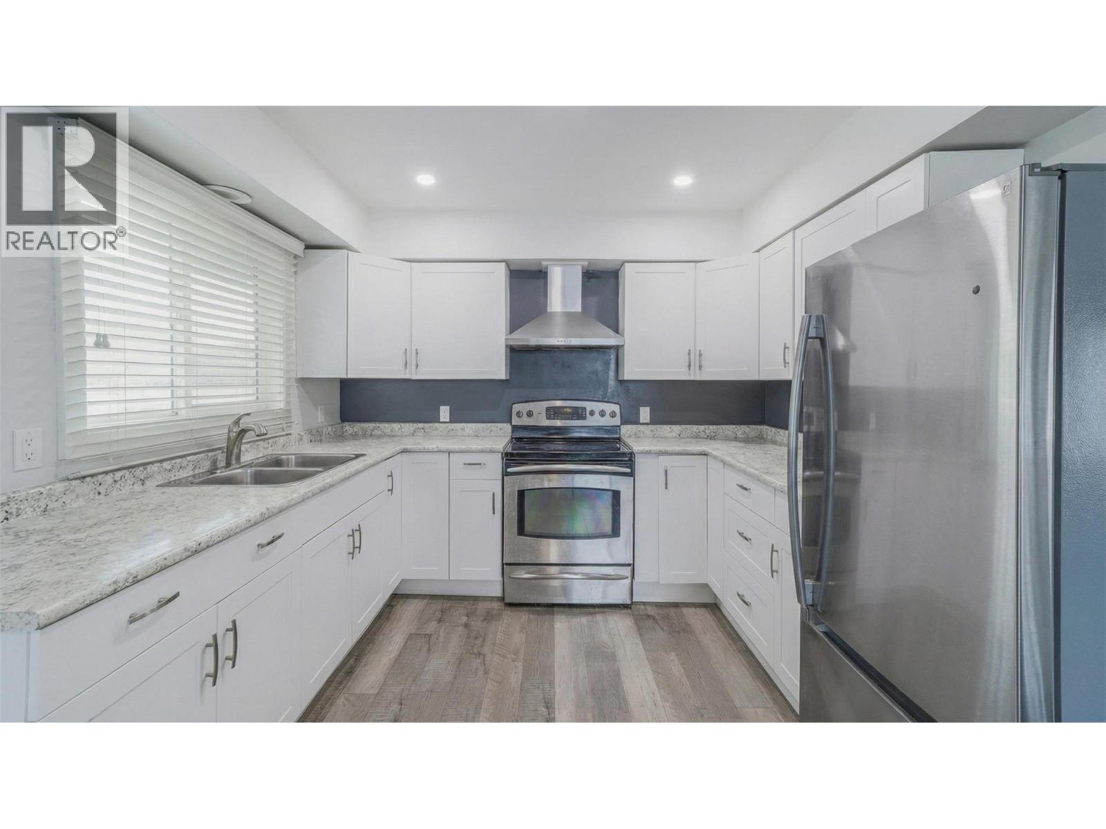 1815 2nd Street S - 13