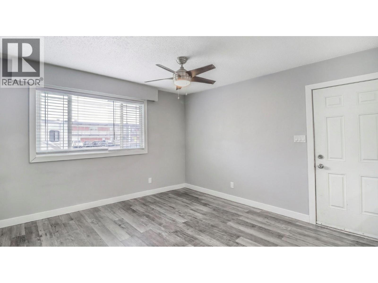 1815 2nd Street S - 11