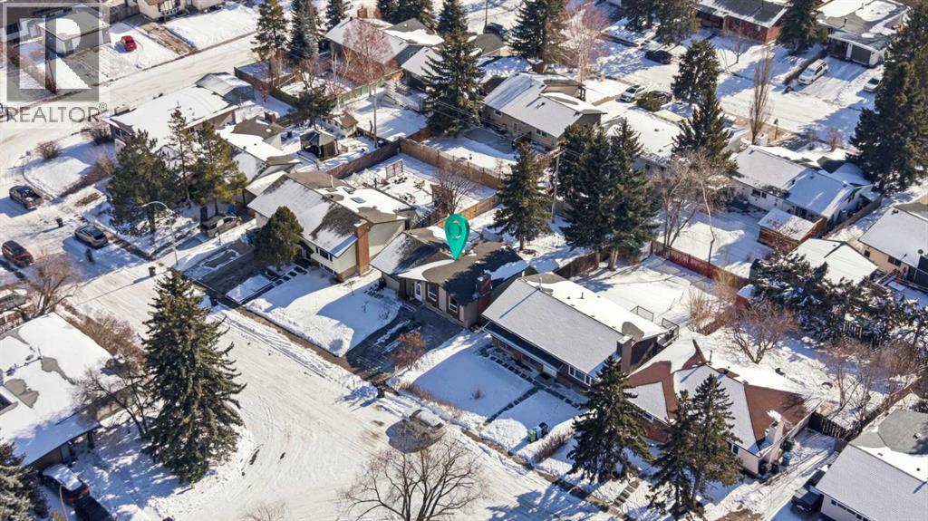 Single Family House 4 Level for Sale in   Avenue SW Canyon Meadows Calgary 