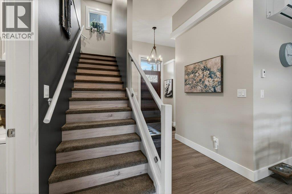 2010 15 Avenue SE, Salmon Arm