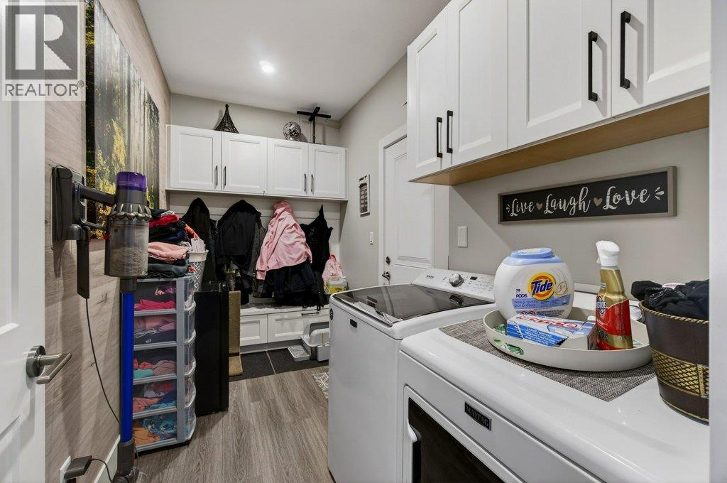 2010 15 Avenue SE, Salmon Arm