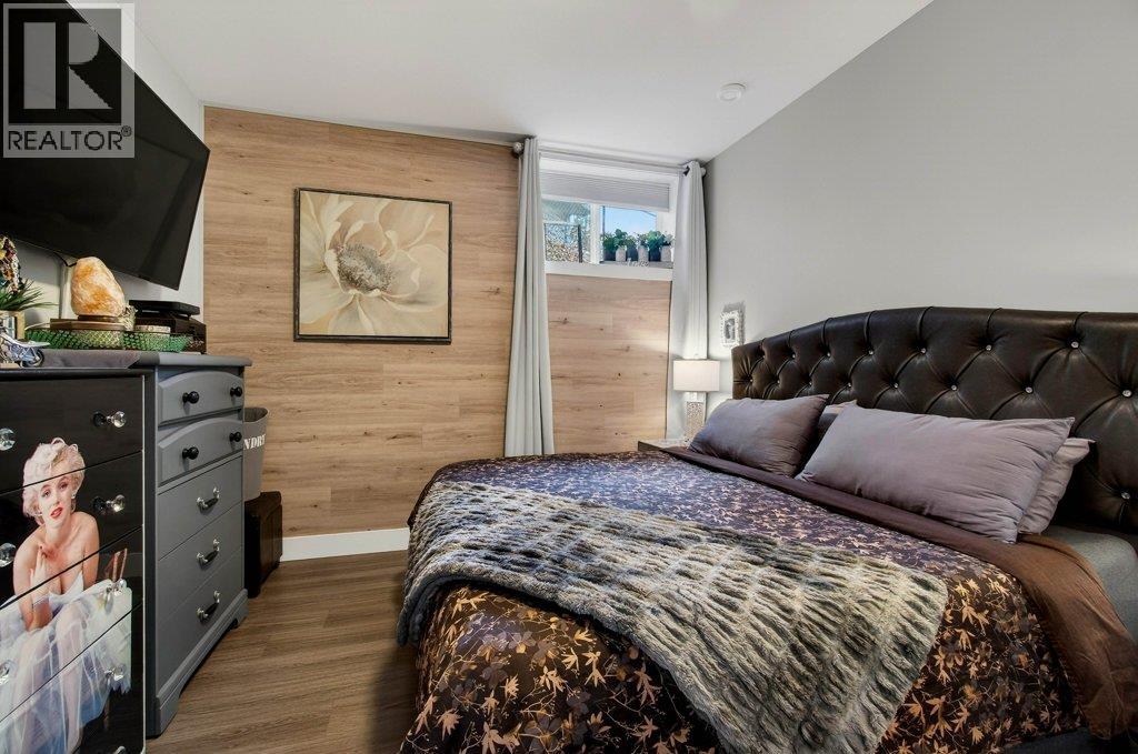 2010 15 Avenue SE, Salmon Arm