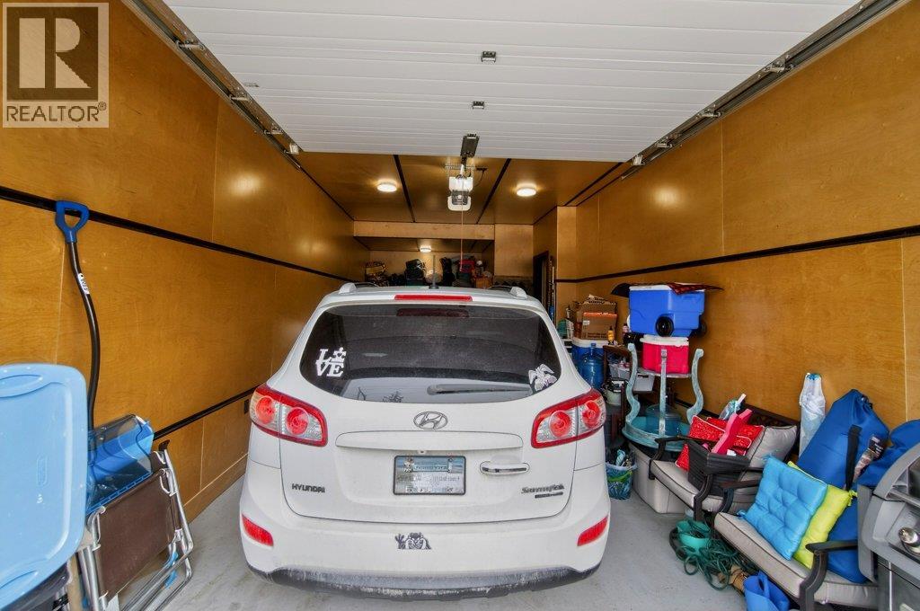 2010 15 Avenue SE, Salmon Arm