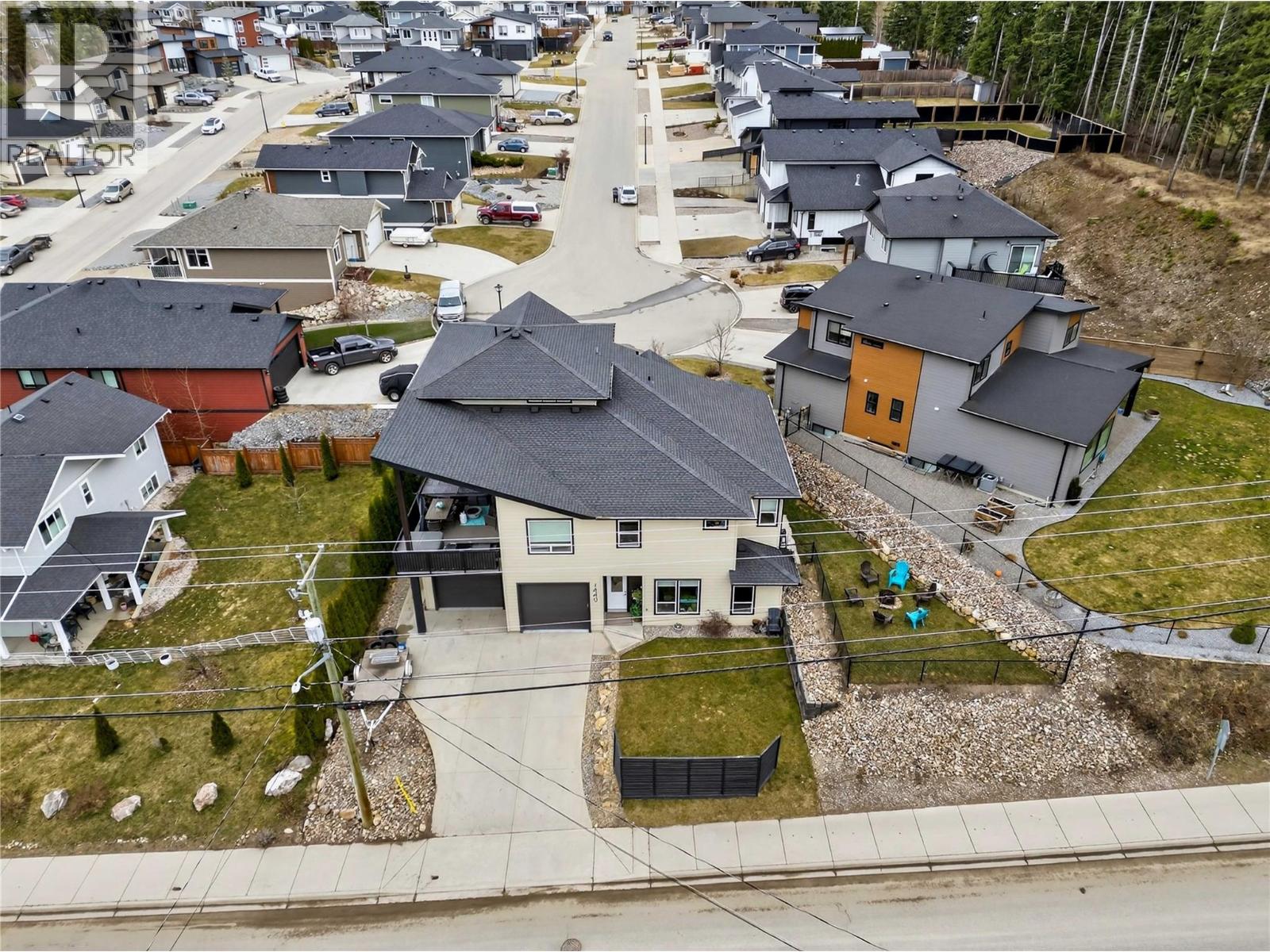 2010 15 Avenue SE, Salmon Arm