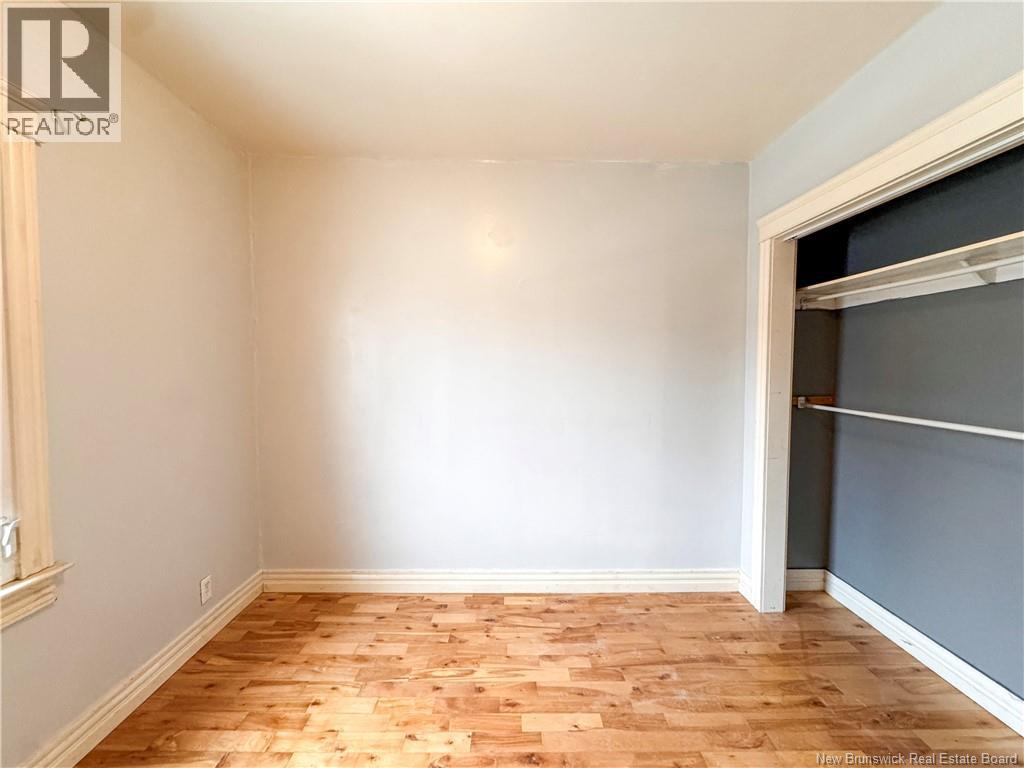121 SALTER AVENUE - 18