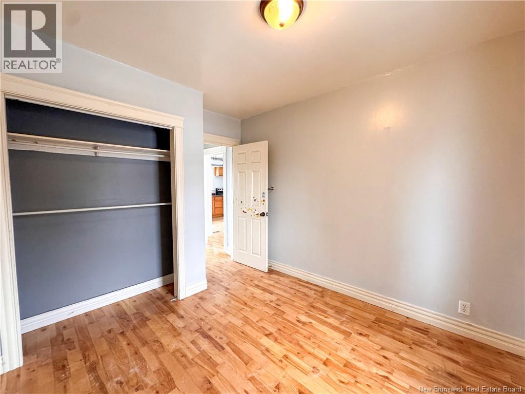 121 SALTER AVENUE - 20