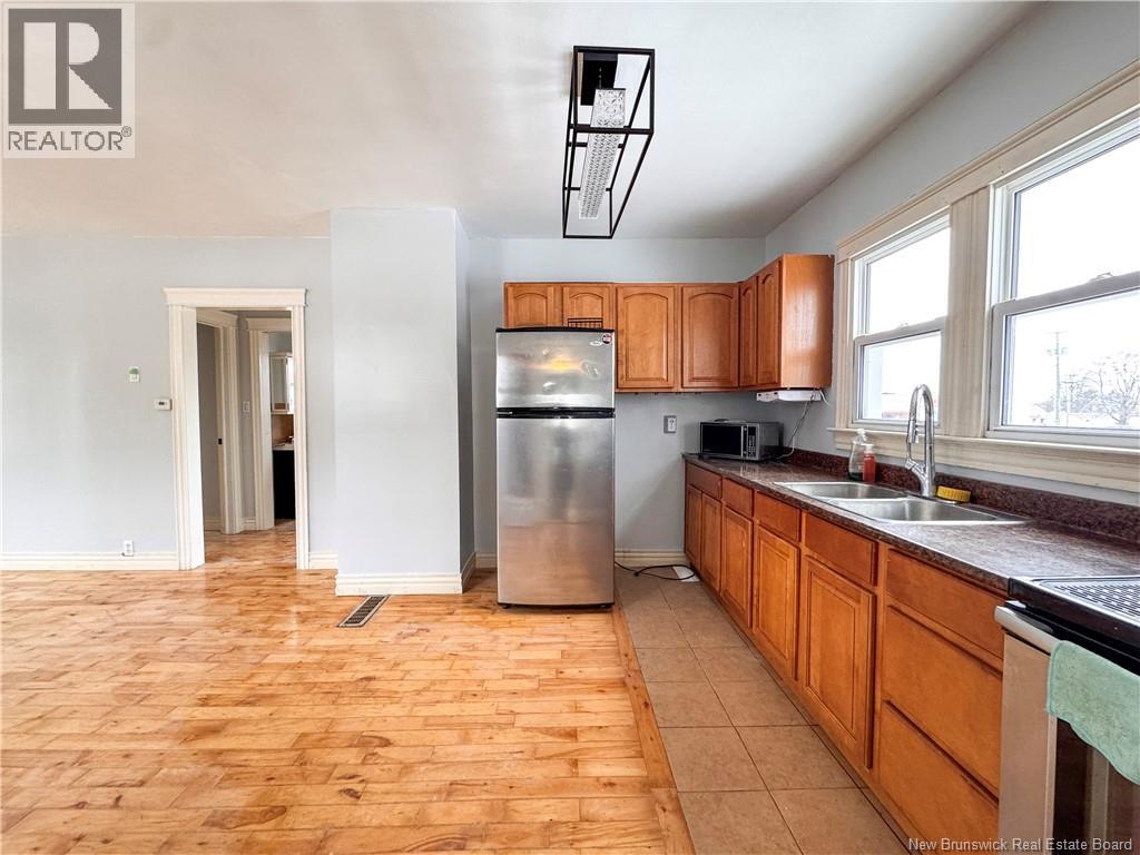 121 SALTER AVENUE - 5