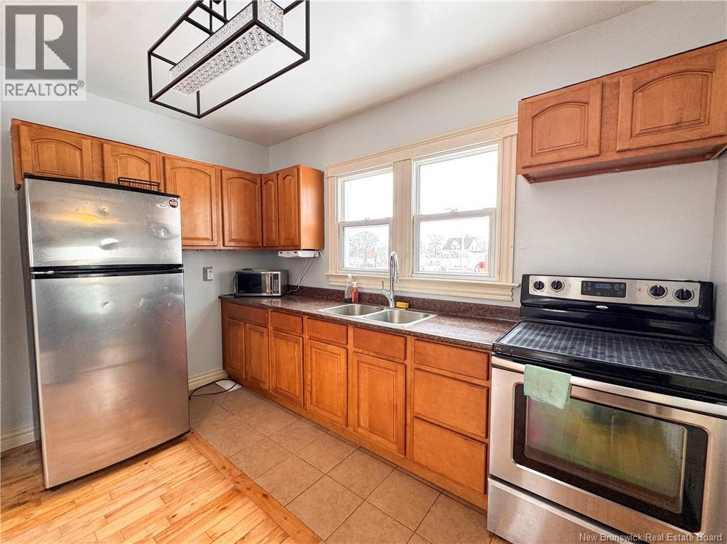 121 SALTER AVENUE - 6