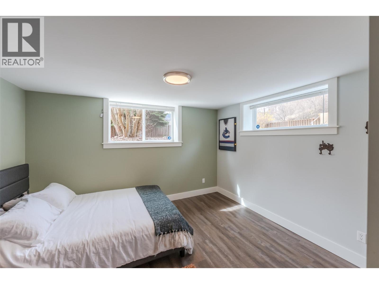 5545 SAWMILL ROAD - 36