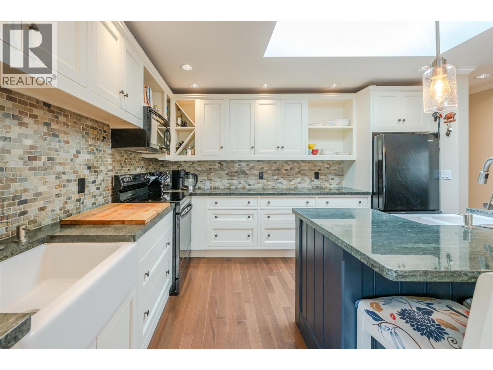 5545 SAWMILL ROAD - 8