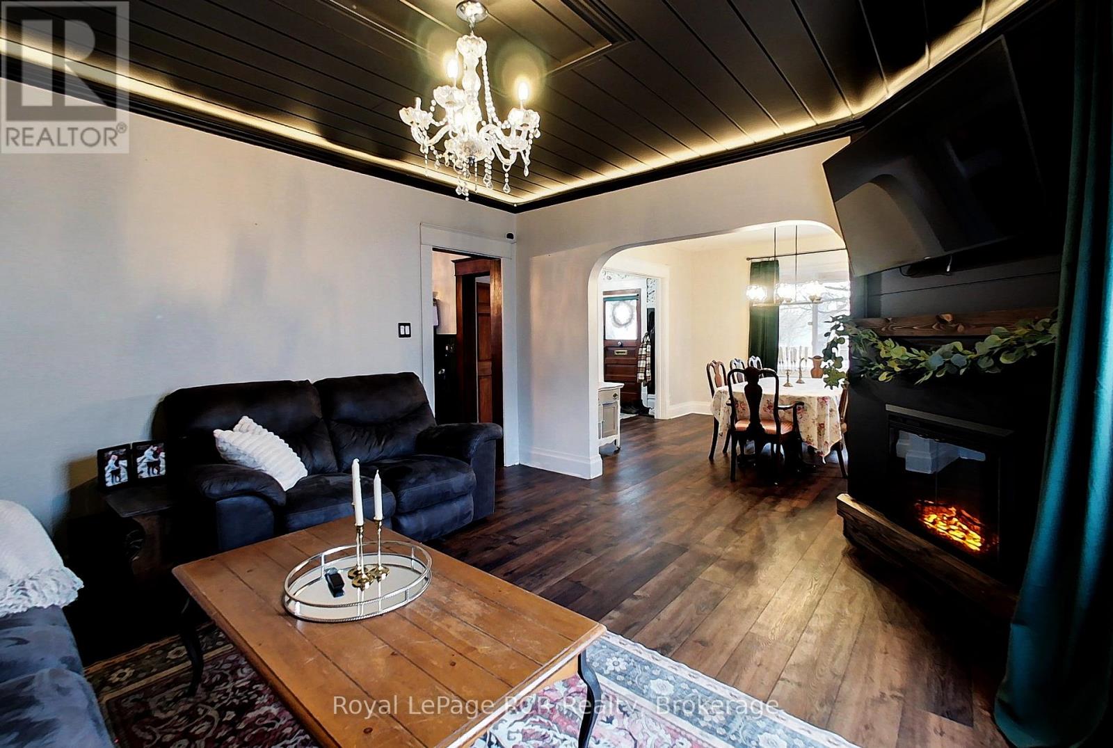 270 13TH STREET - 19