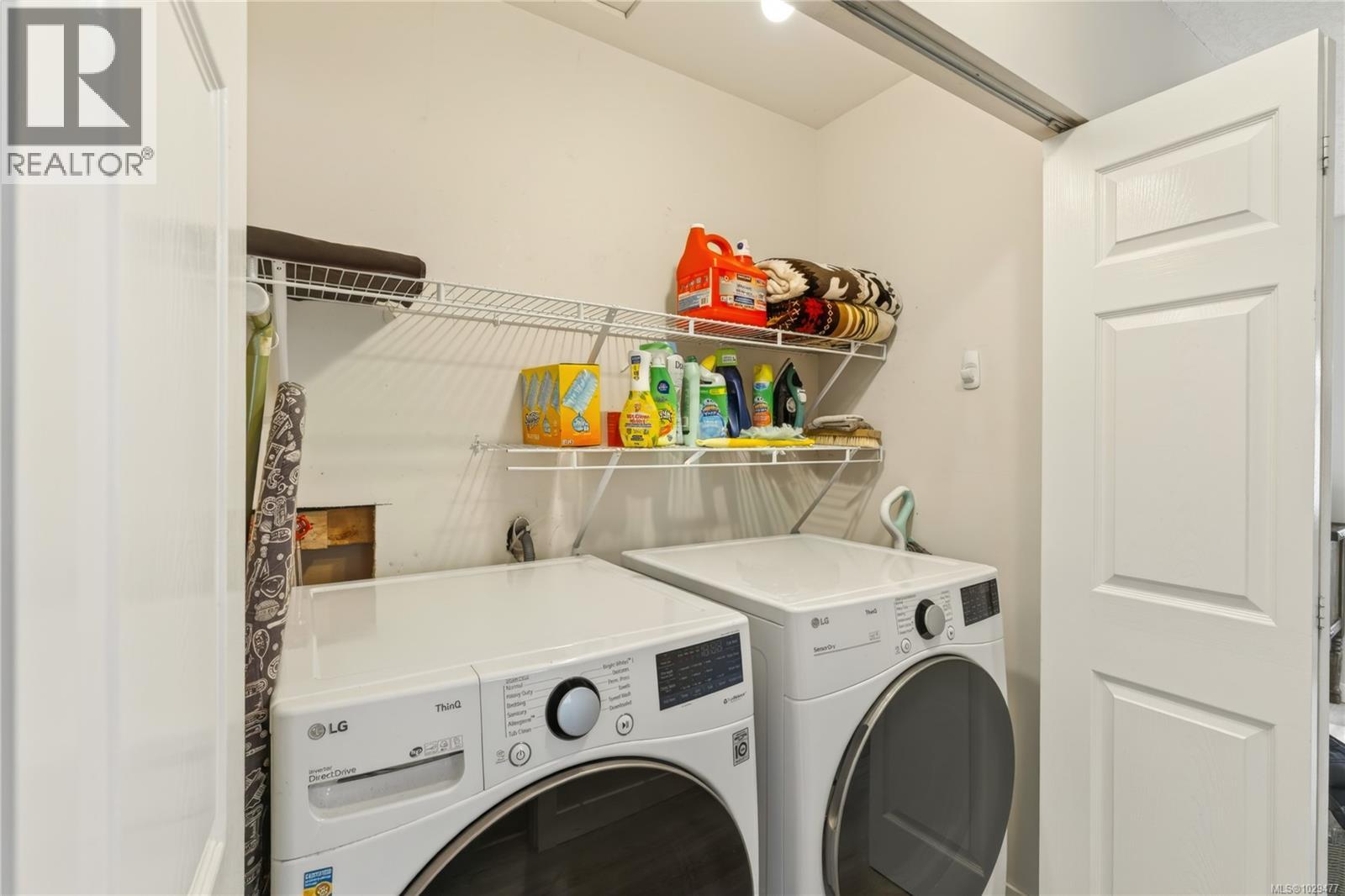 114 ROBERTA RD W - 42