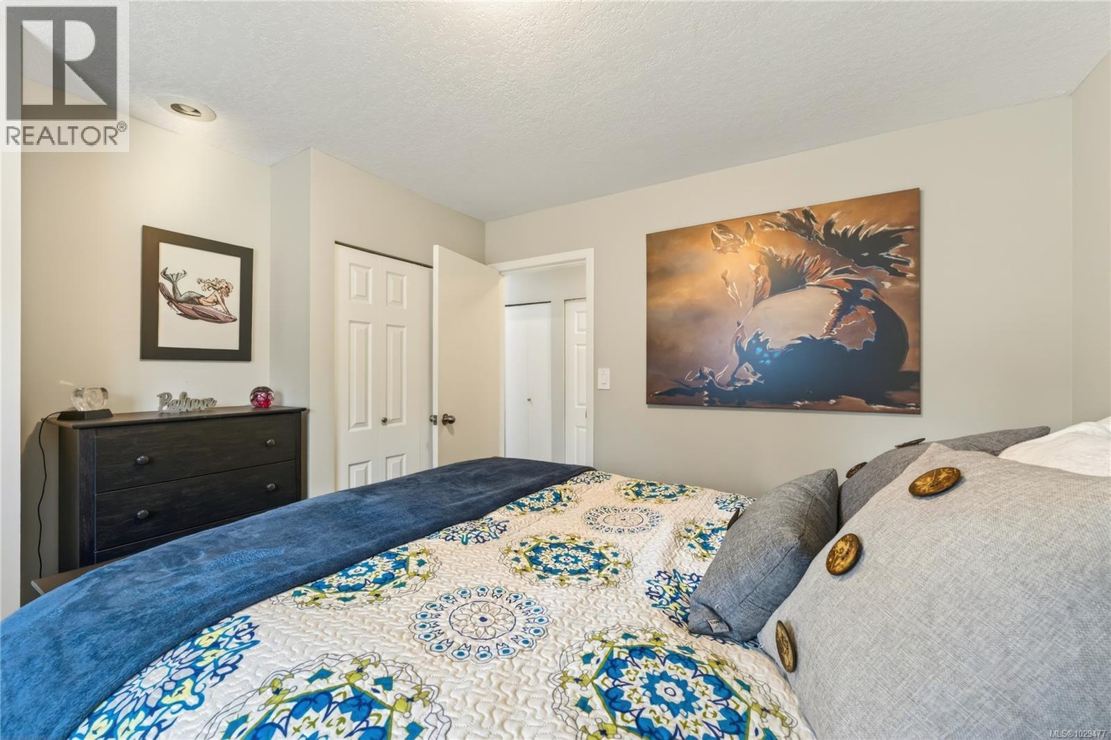 114 ROBERTA RD W - 41