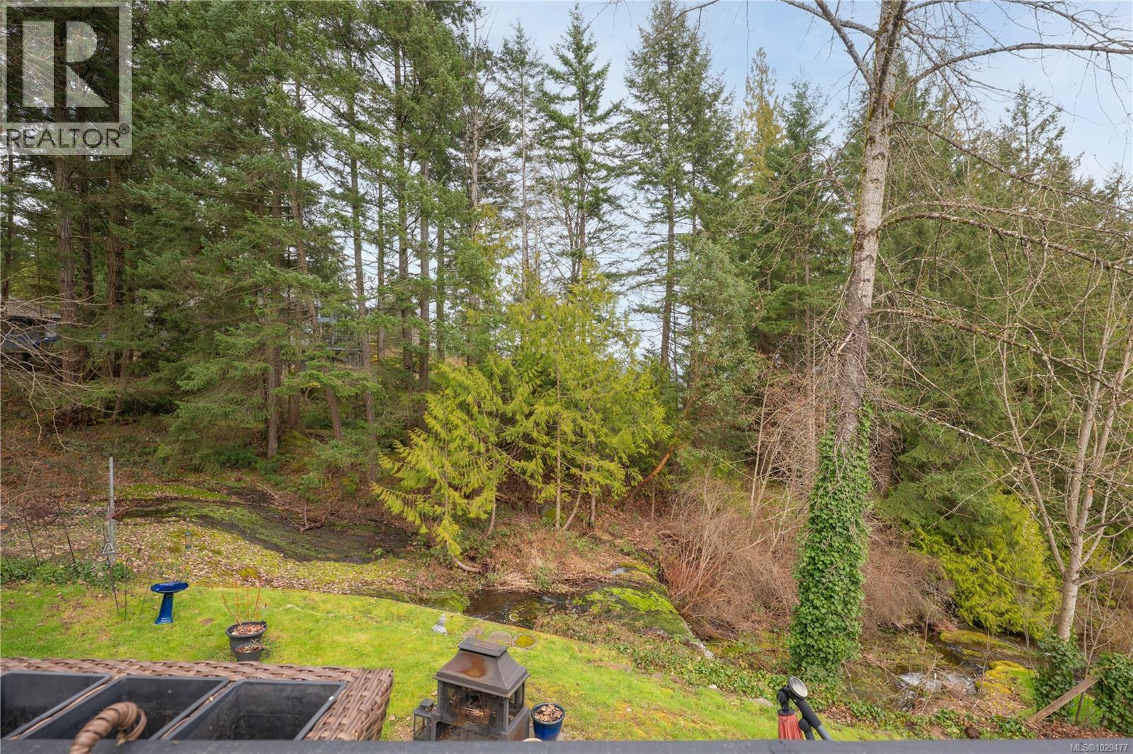 114 ROBERTA RD W - 66