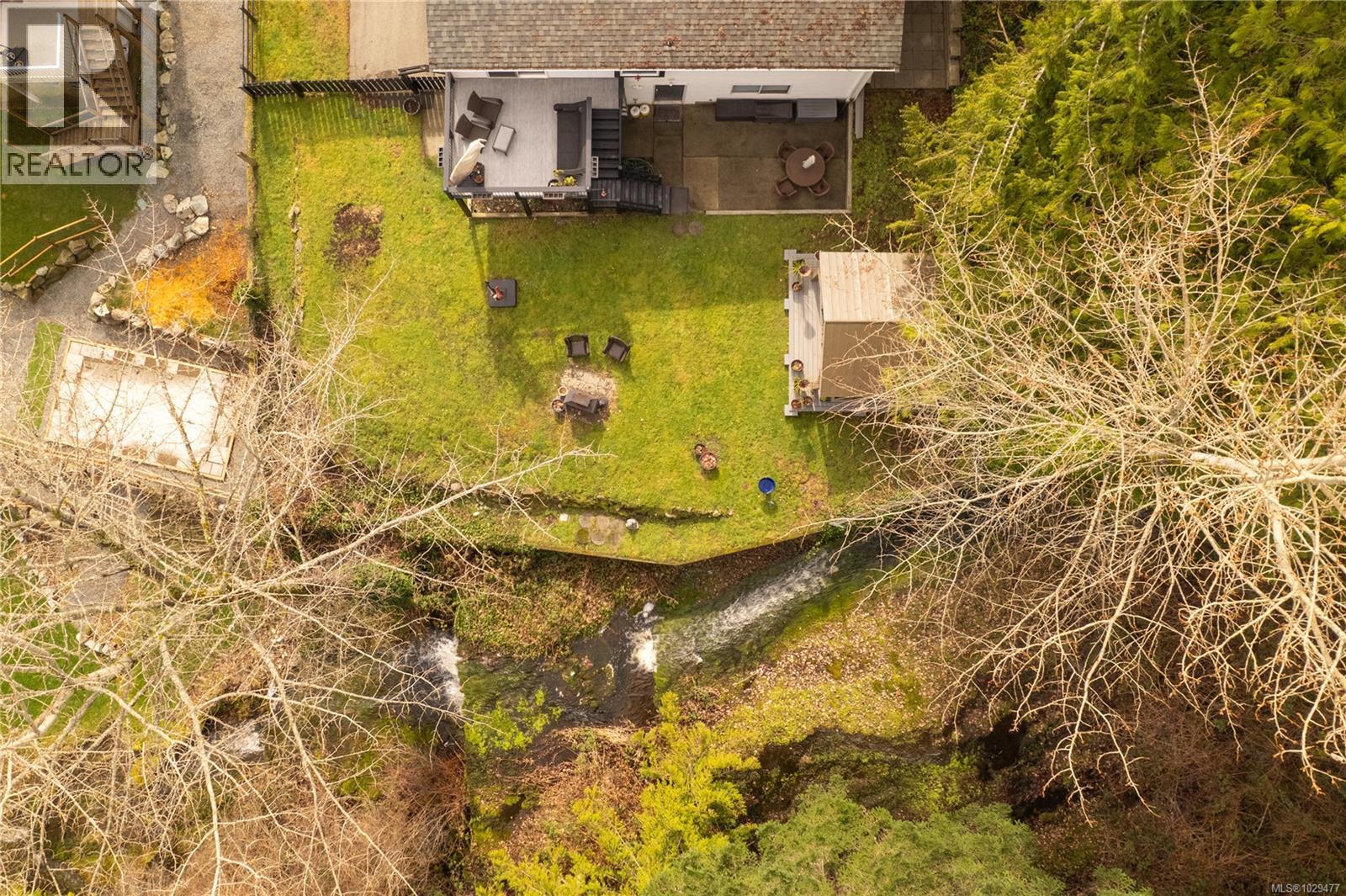 114 ROBERTA RD W - 57