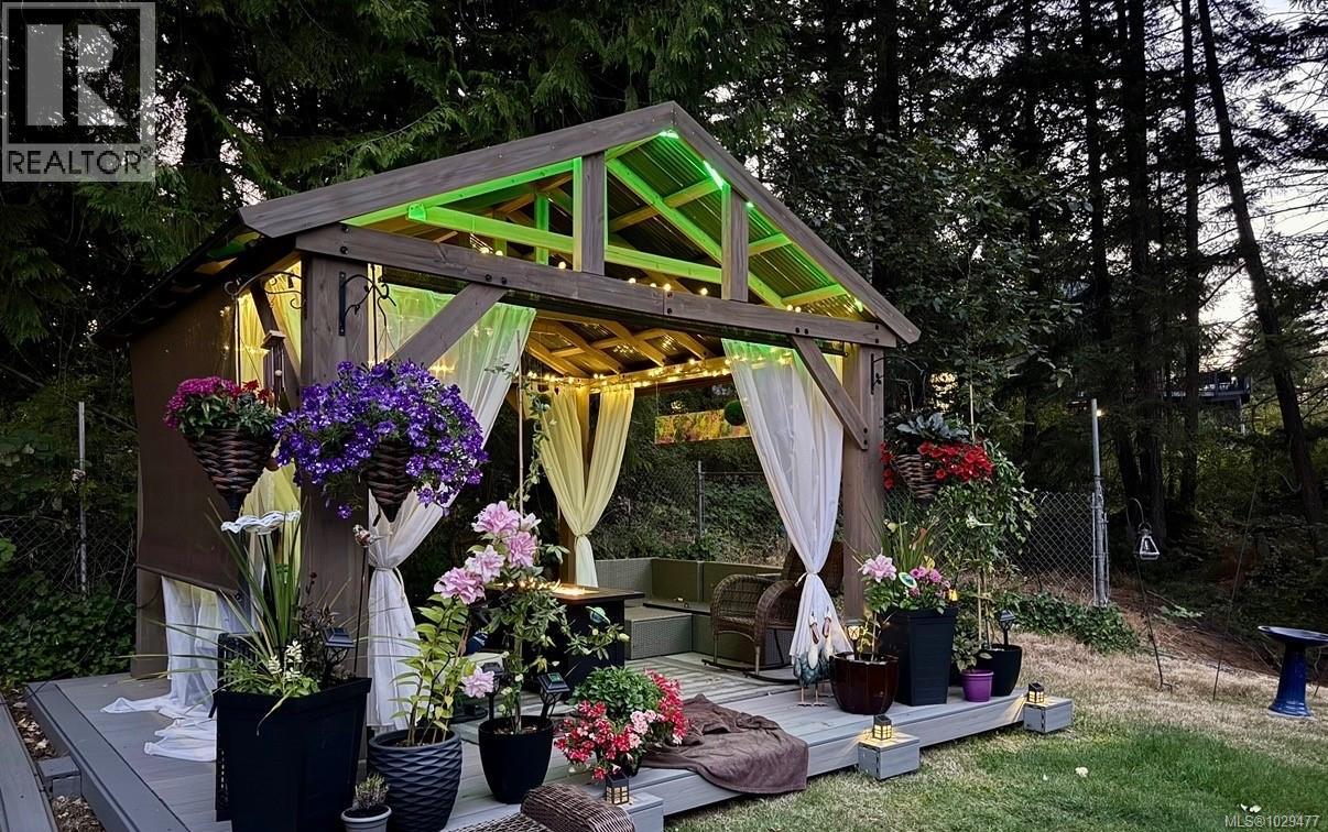 114 ROBERTA RD W - 85