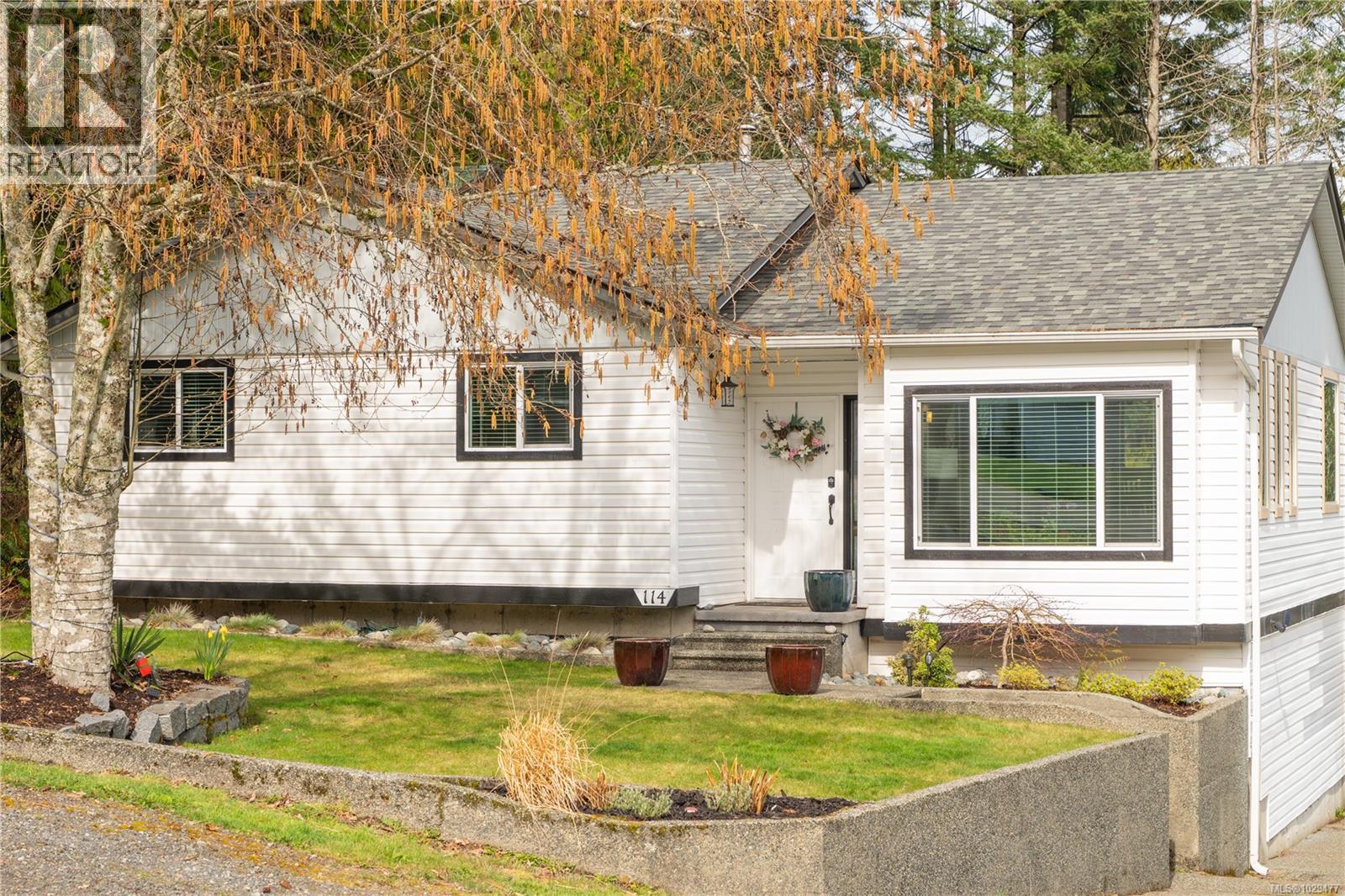 114 ROBERTA RD W - 71