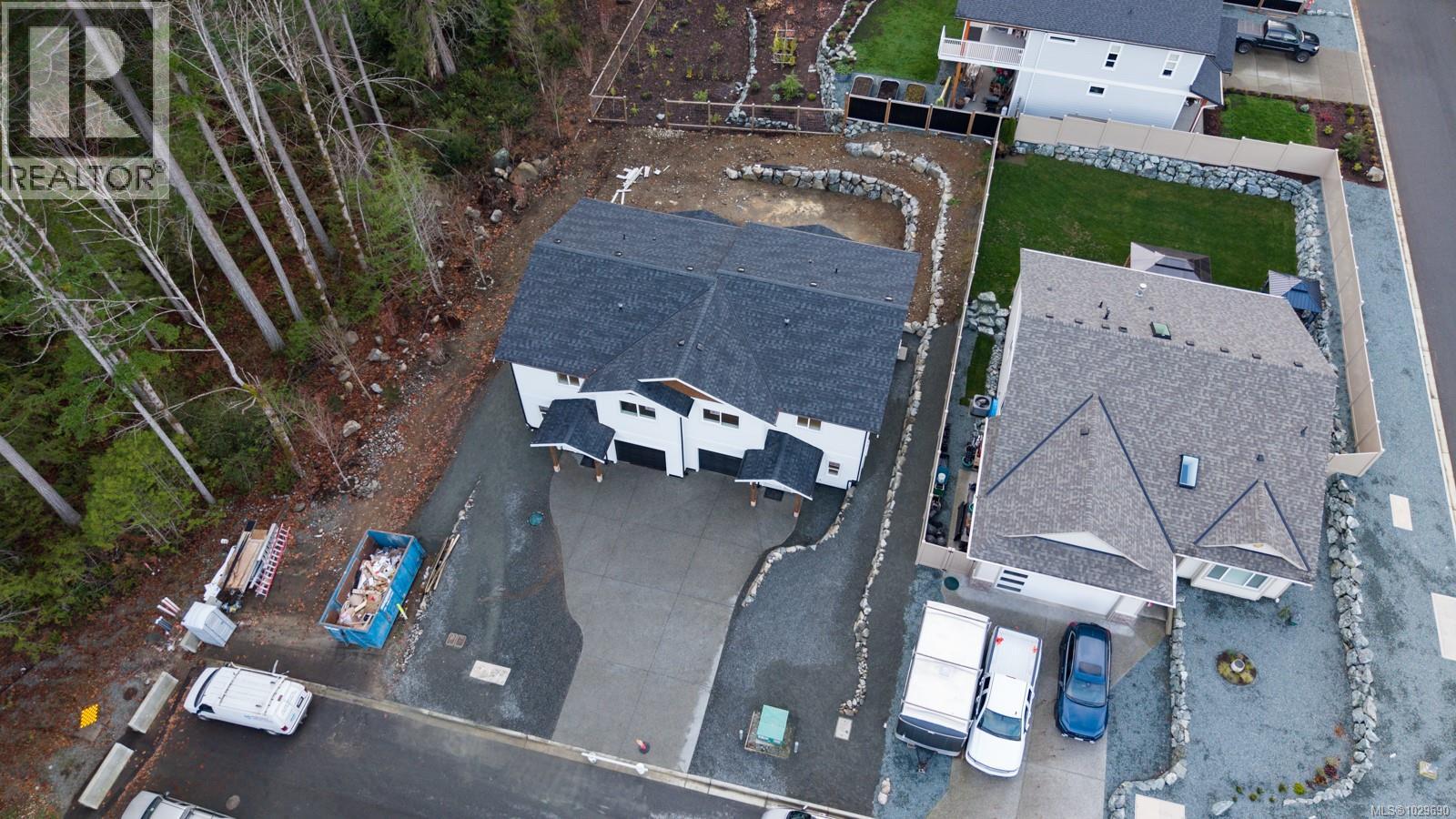 668 SANDERSON RD - 32