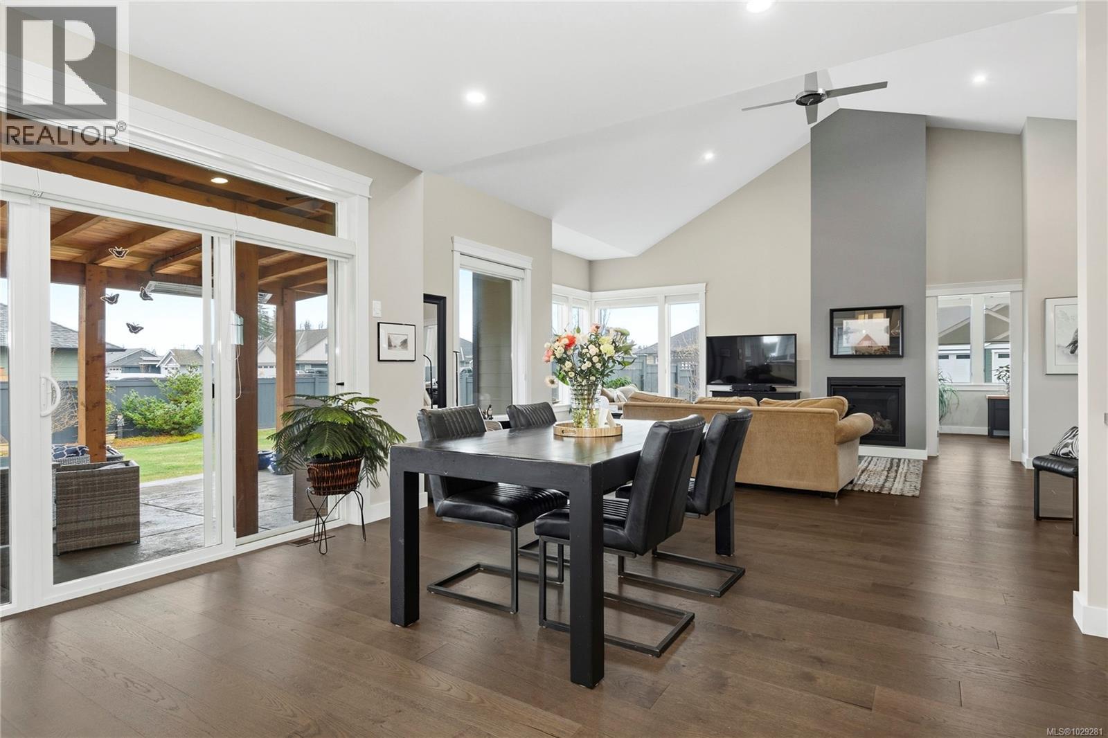 10 WESTHAVEN WAY - 13