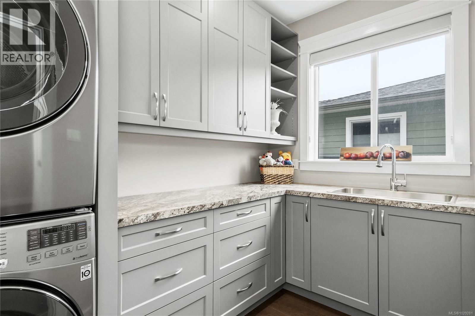 10 WESTHAVEN WAY - 22