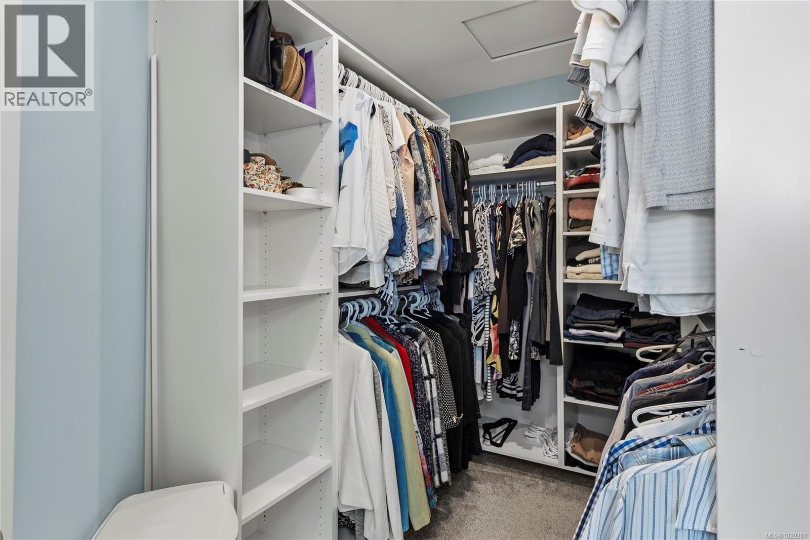 10 WESTHAVEN WAY - 35