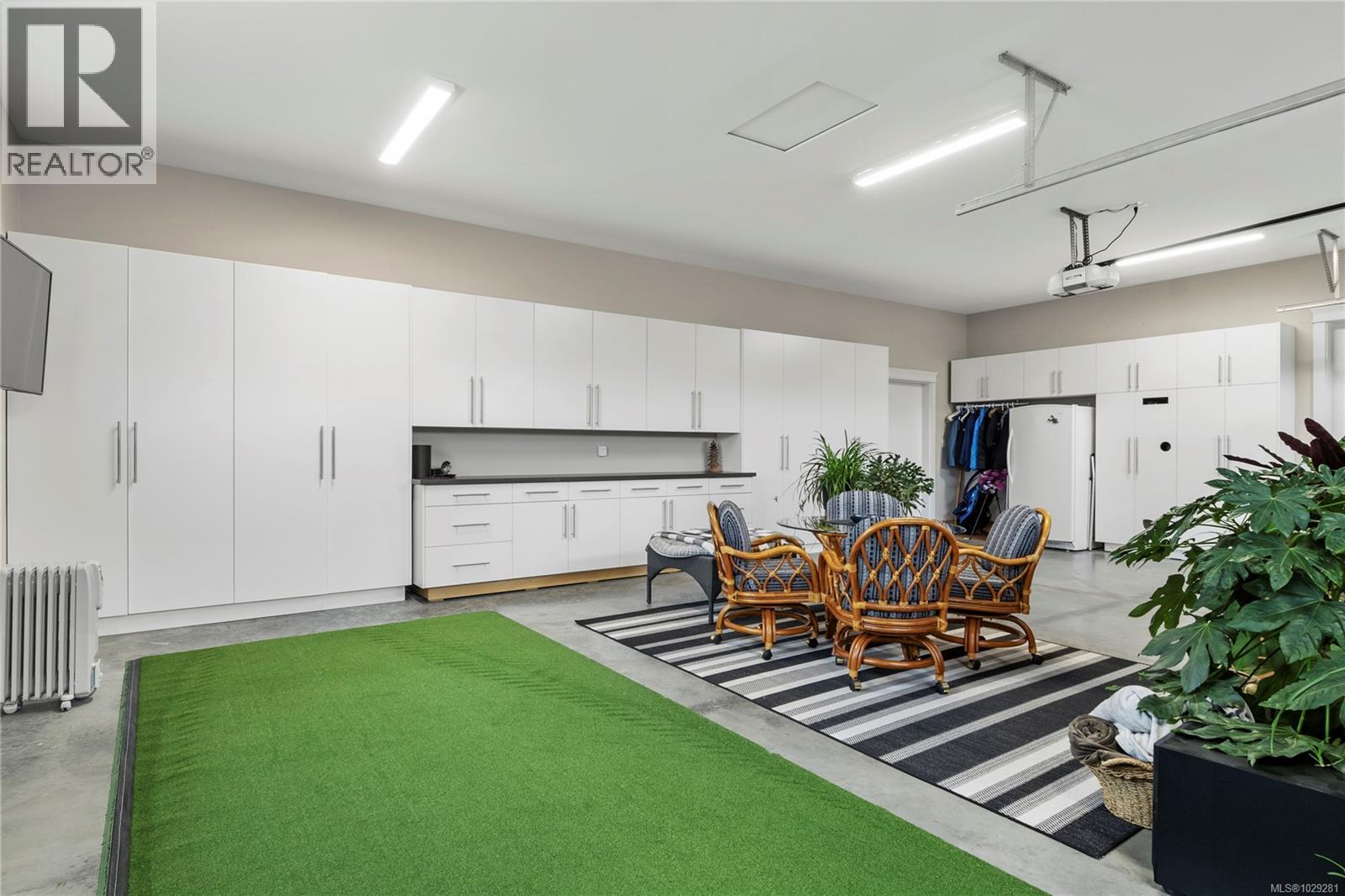 10 WESTHAVEN WAY - 44