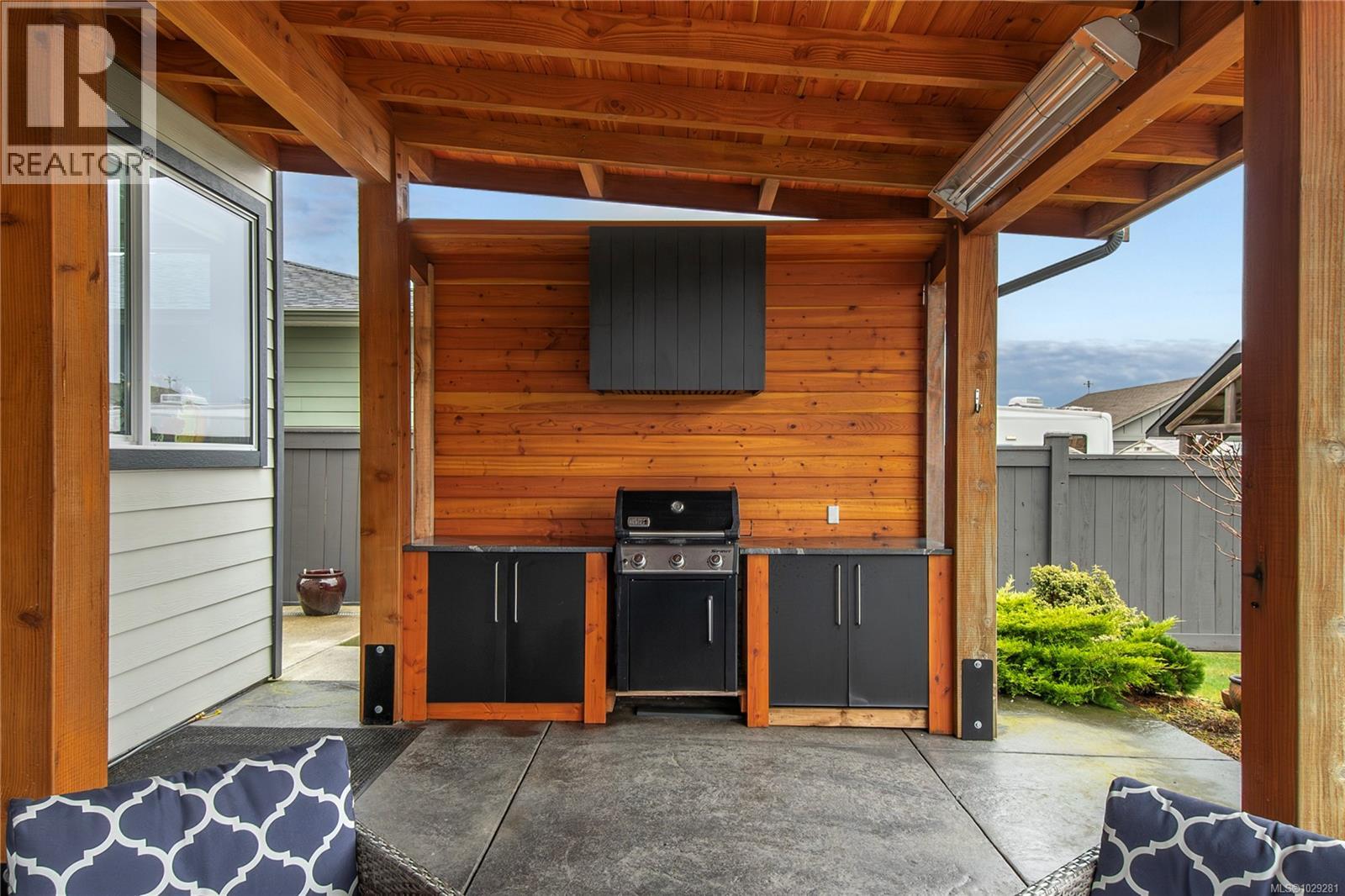 10 WESTHAVEN WAY - 48