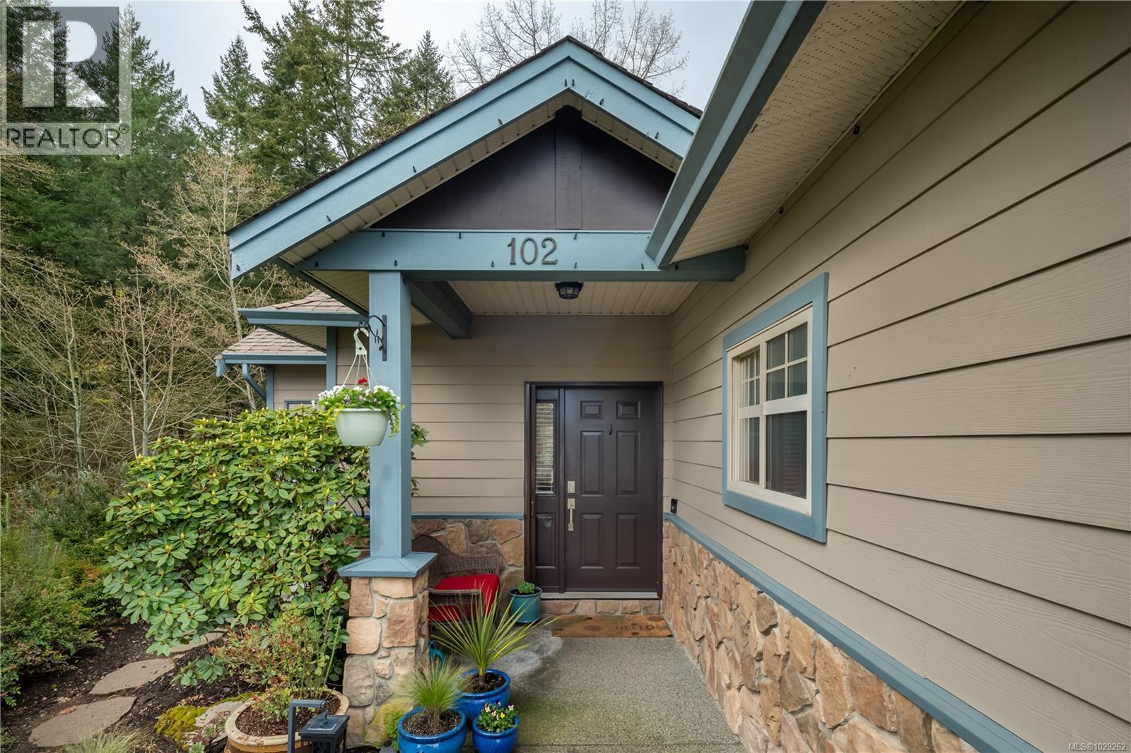 #102 2120 HARROW GATE - Image 2