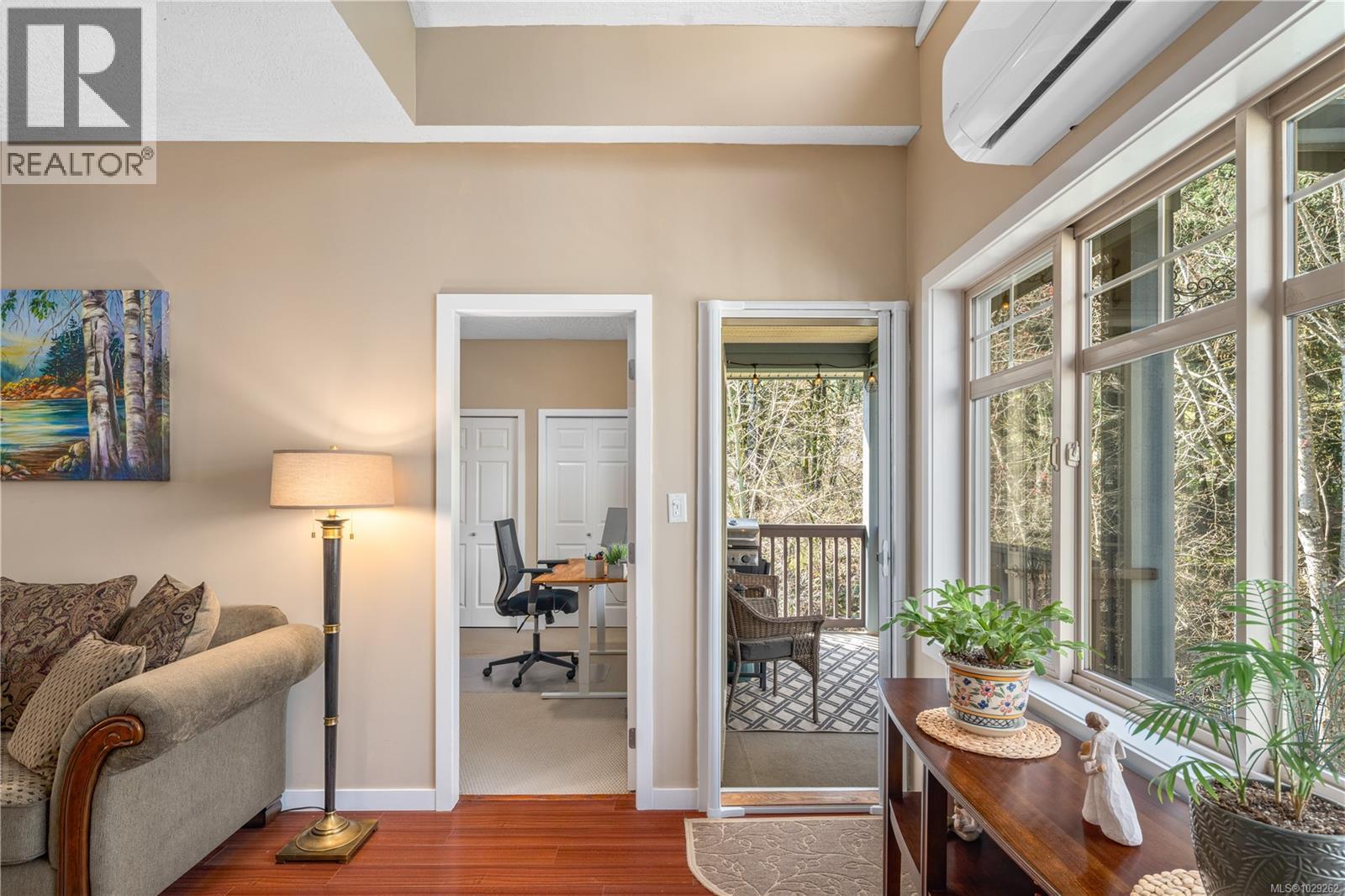 #102 2120 HARROW GATE - 25