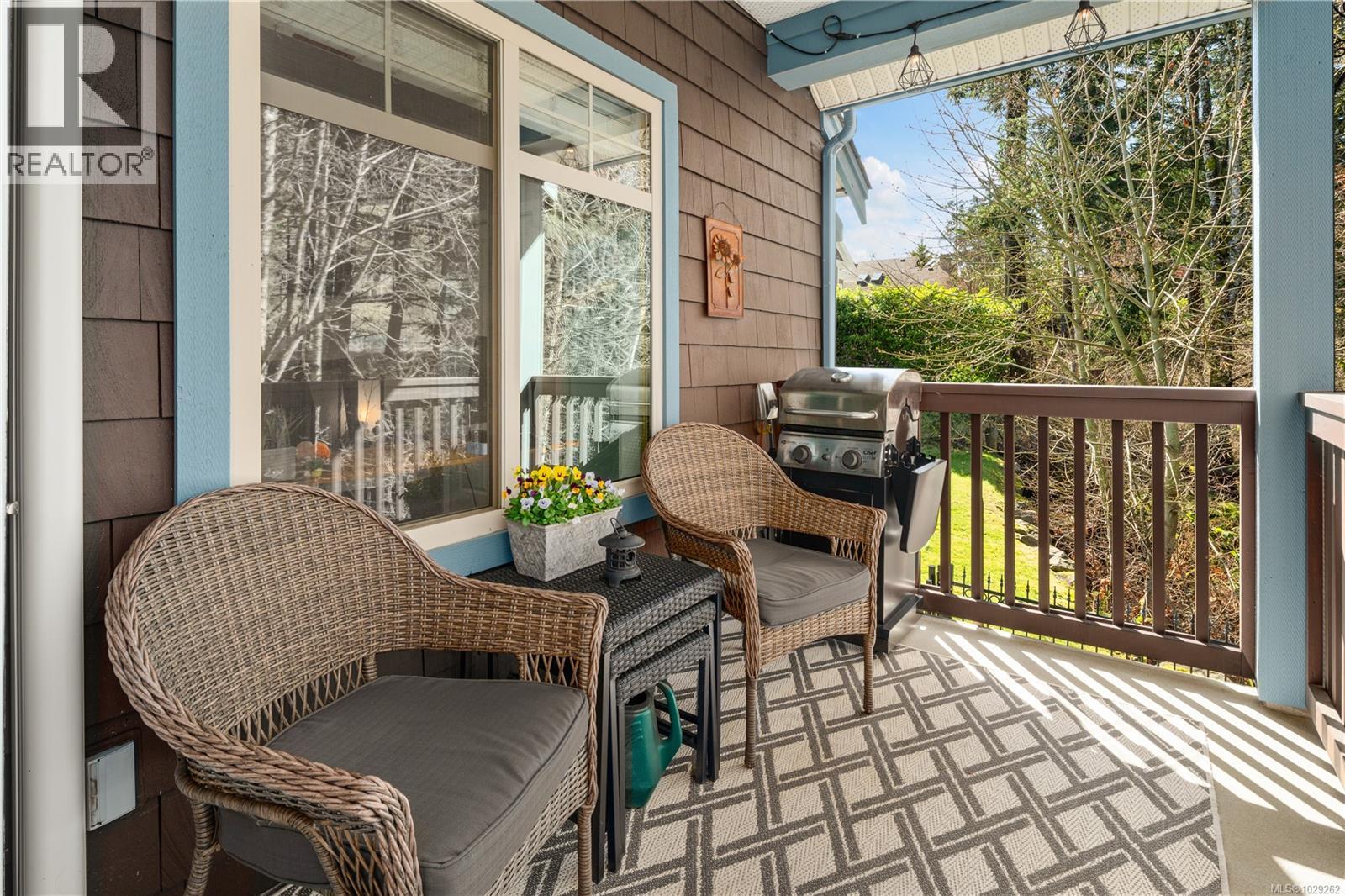 #102 2120 HARROW GATE - 30