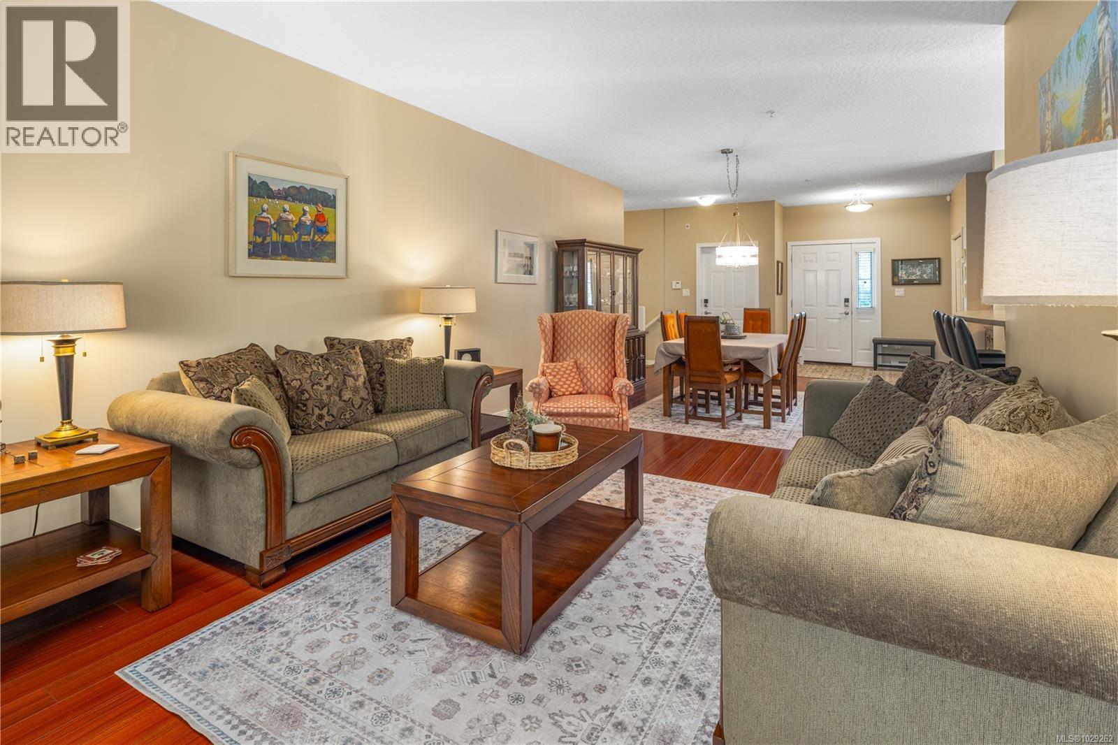 #102 2120 HARROW GATE - 35