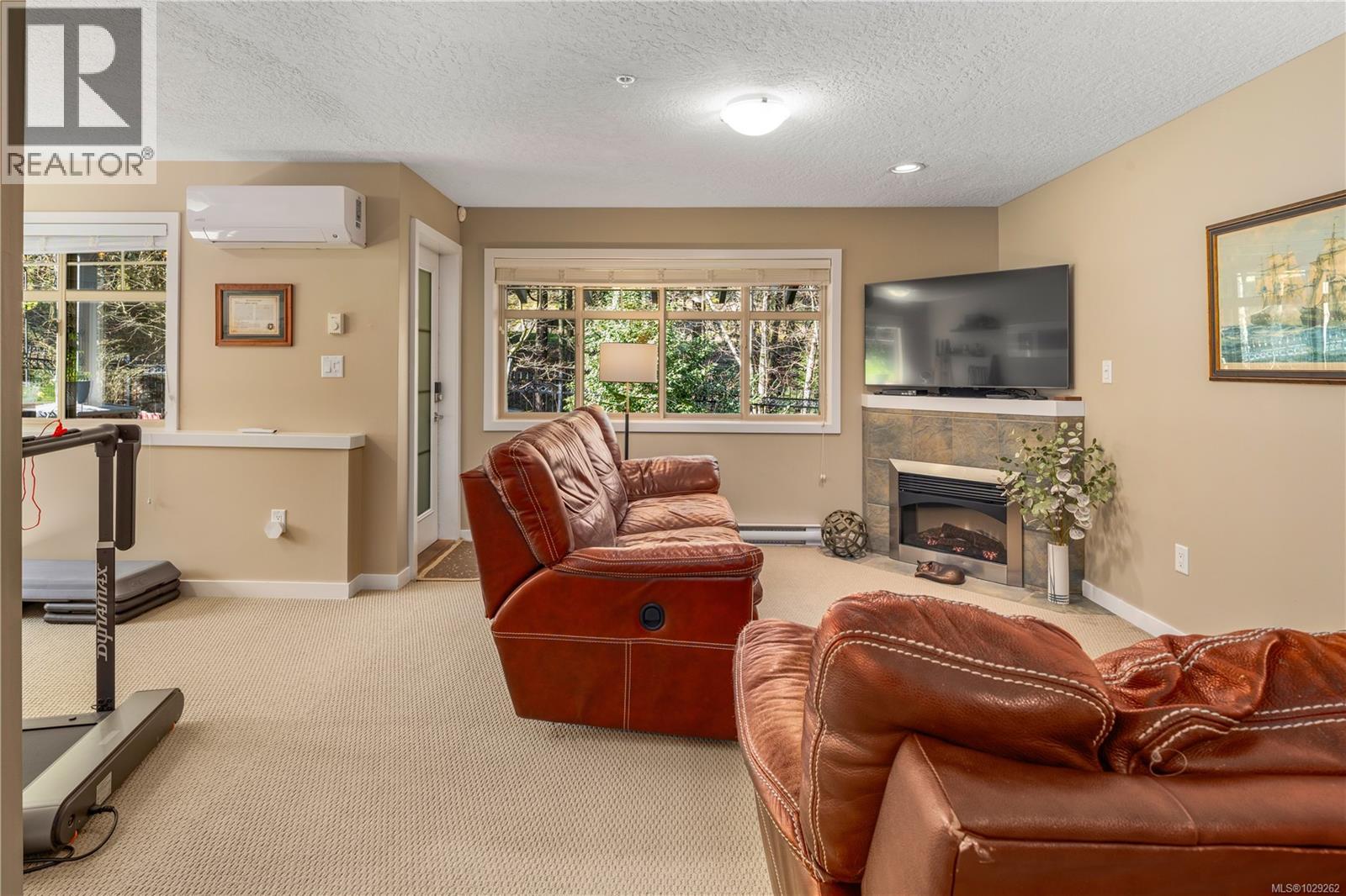 #102 2120 HARROW GATE - 59