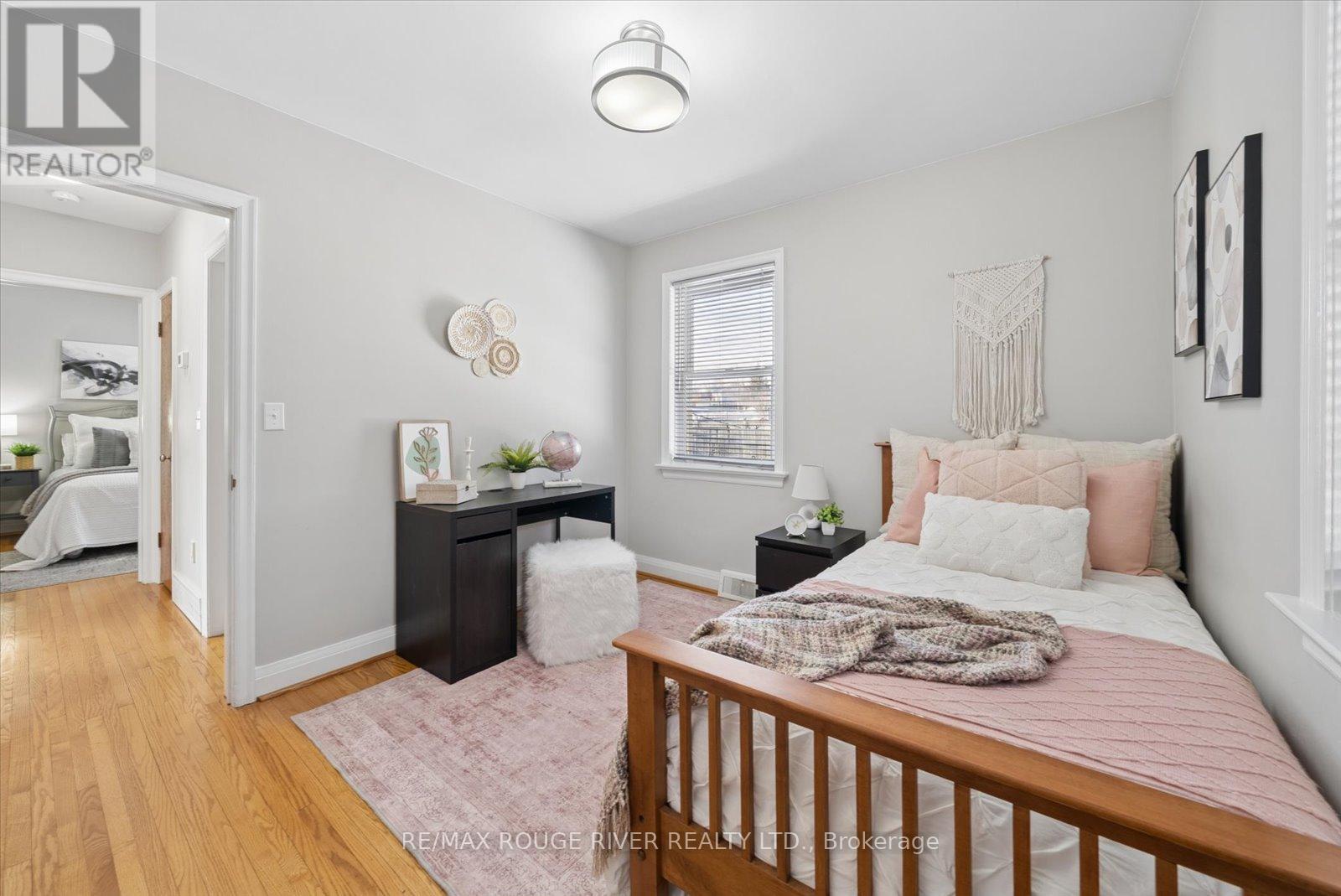 112 WELLINGTON AVENUE W,Oshawa (Lakeview),,