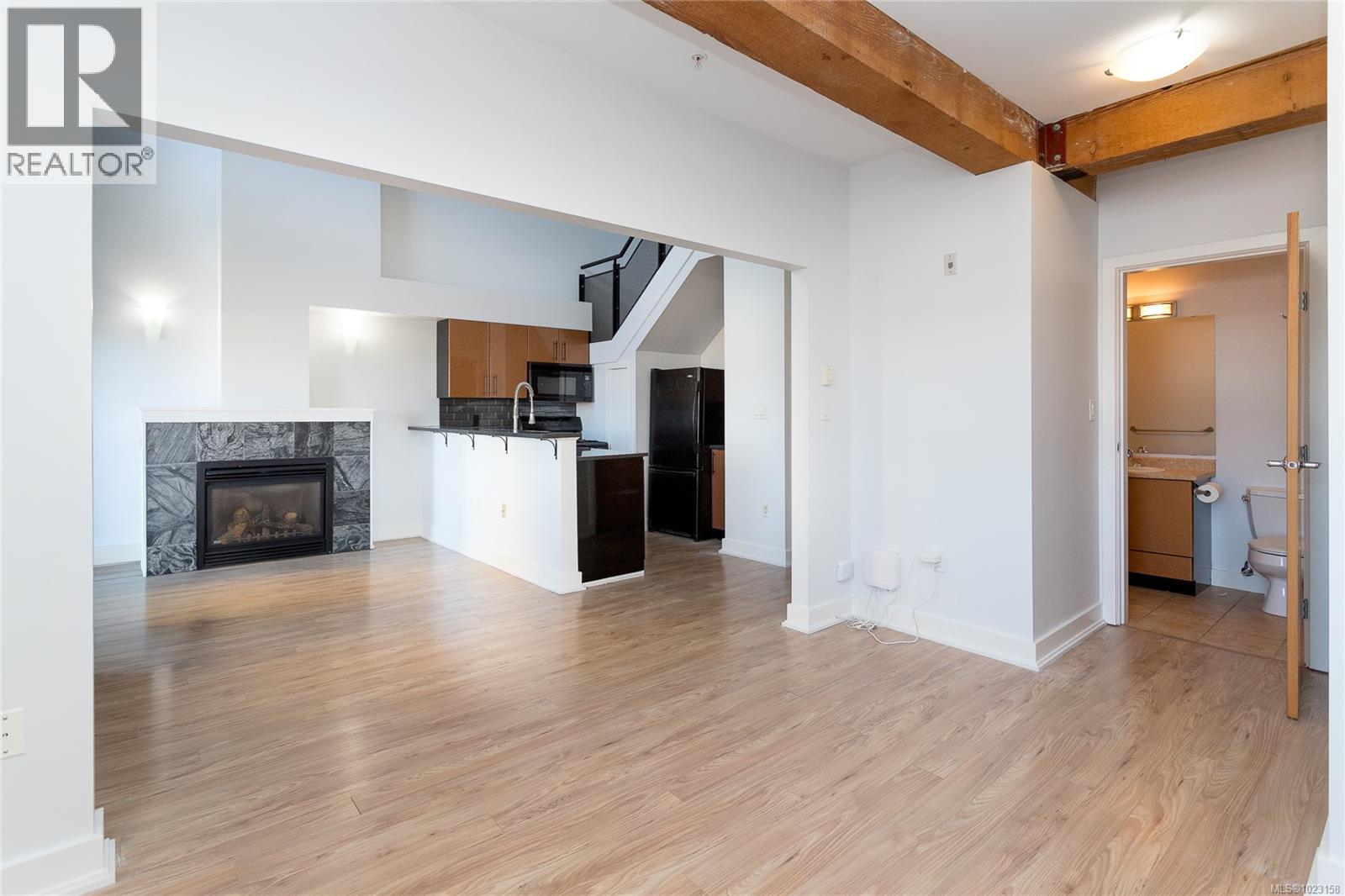 323 599 Pandora Avenue, Victoria