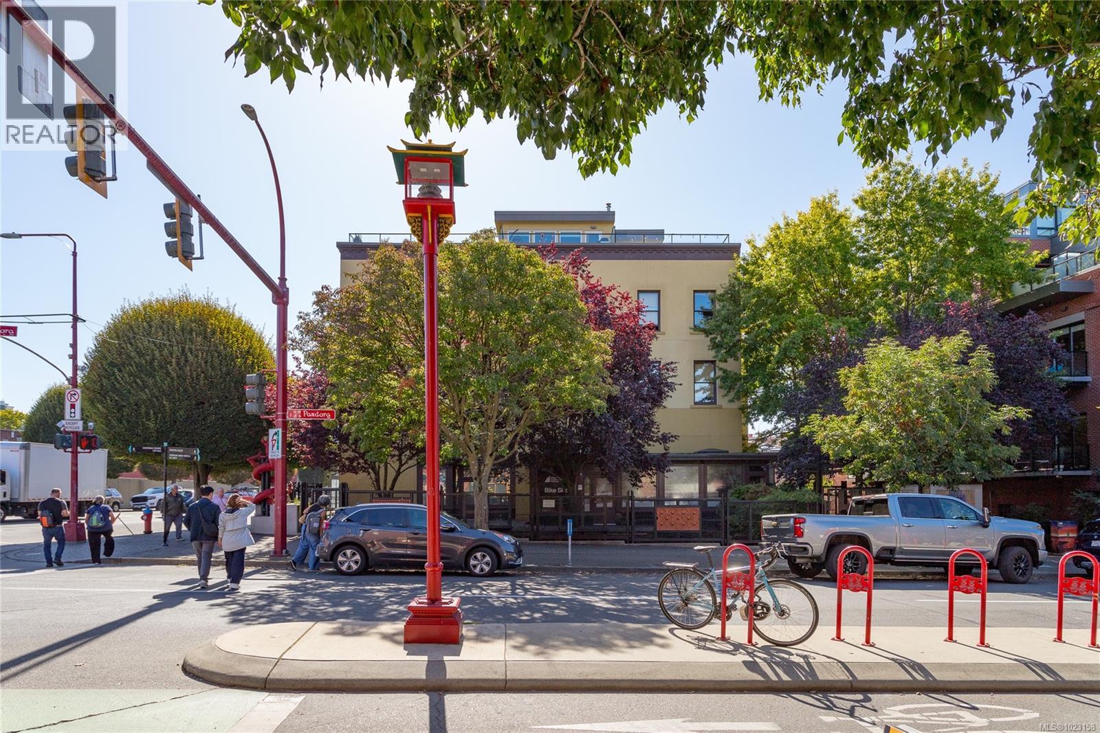 323 599 Pandora Avenue, Victoria