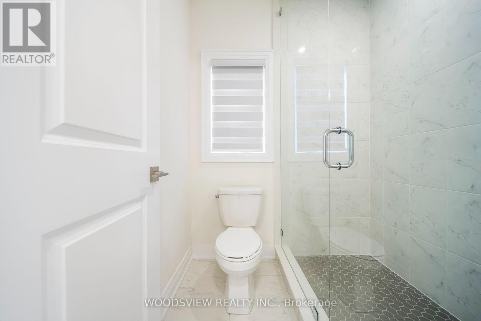 9 BALLANTYNE BOULEVARD,Vaughan (Vellore Village),,