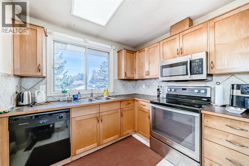 247 Bracewood Road SW, Calgary, Alberta