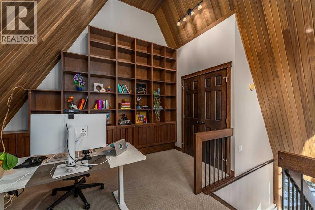 Single Family House for Sale in   Coach Bluff Crescent SW Coach Hill Calgary 