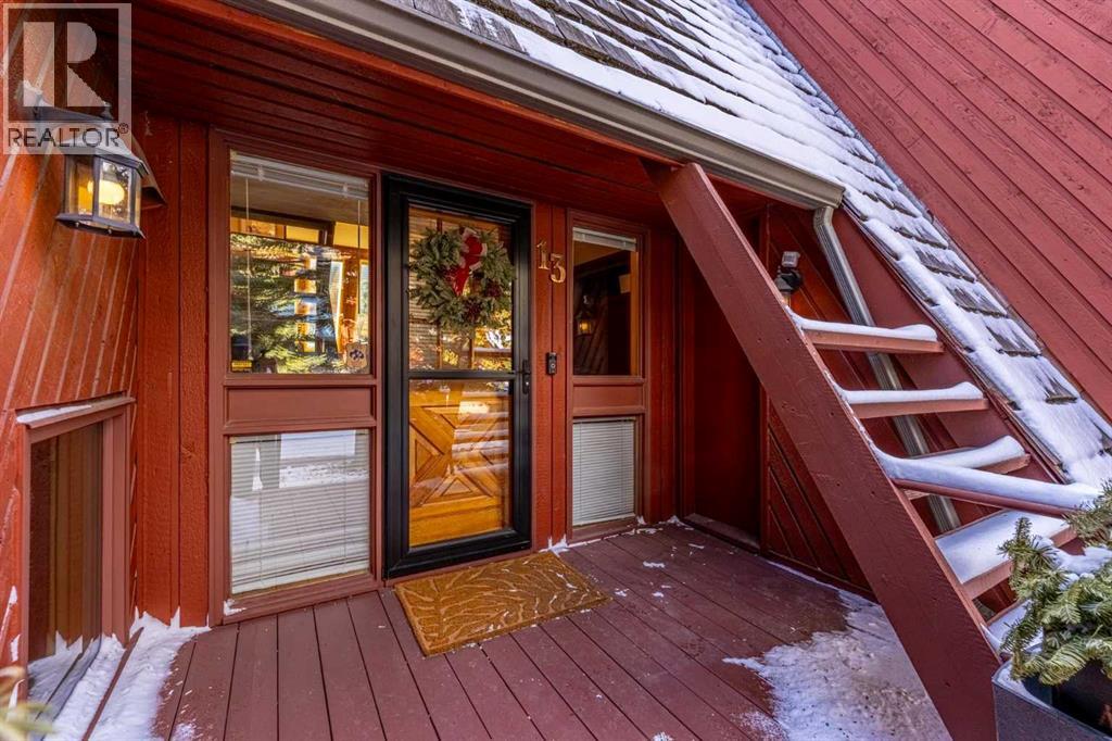 Single Family House for Sale in   Coach Bluff Crescent SW Coach Hill Calgary 