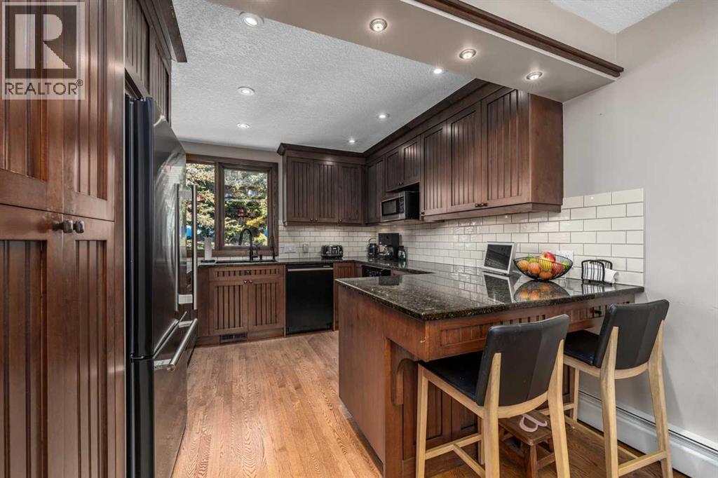 Single Family House for Sale in   Coach Bluff Crescent SW Coach Hill Calgary 