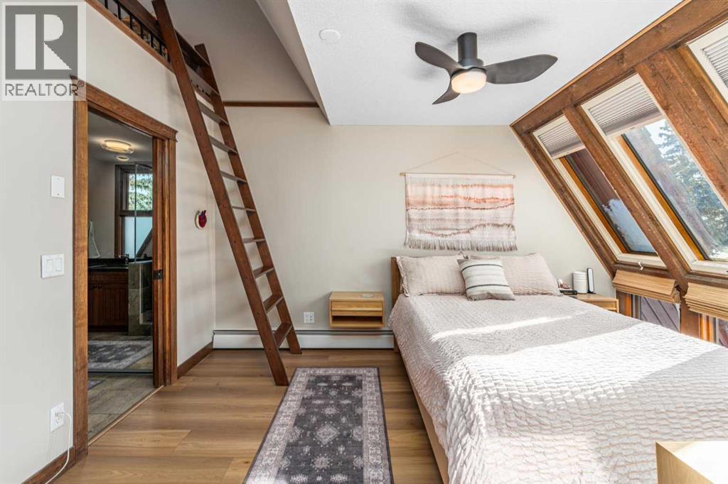 Single Family House for Sale in   Coach Bluff Crescent SW Coach Hill Calgary 